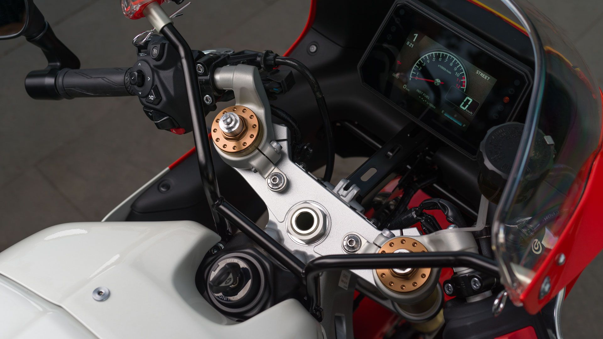 Yamaha XSR900 GP 2024 Detalles (4)