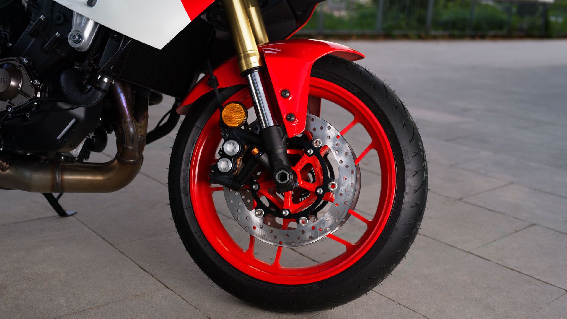 Yamaha XSR900 GP 2024 Detalles (11)
