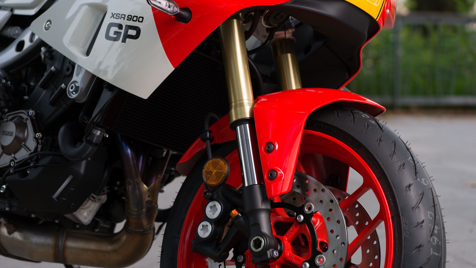 Yamaha XSR900 GP 2024 Detalles (12)