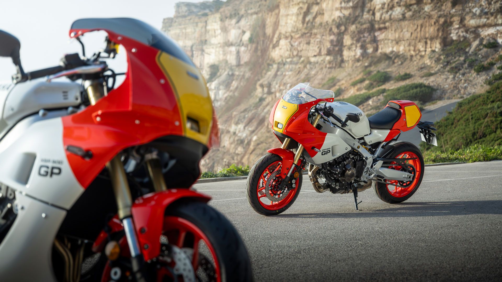Yamaha XSR900 GP 2024 Estatica (8)