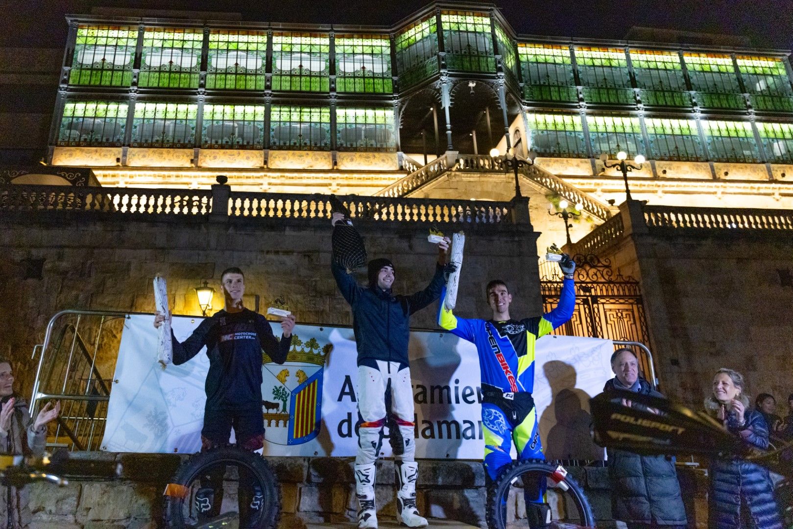 Super Enduro Internacional Salamanca 3 5 24 75 (Grande)