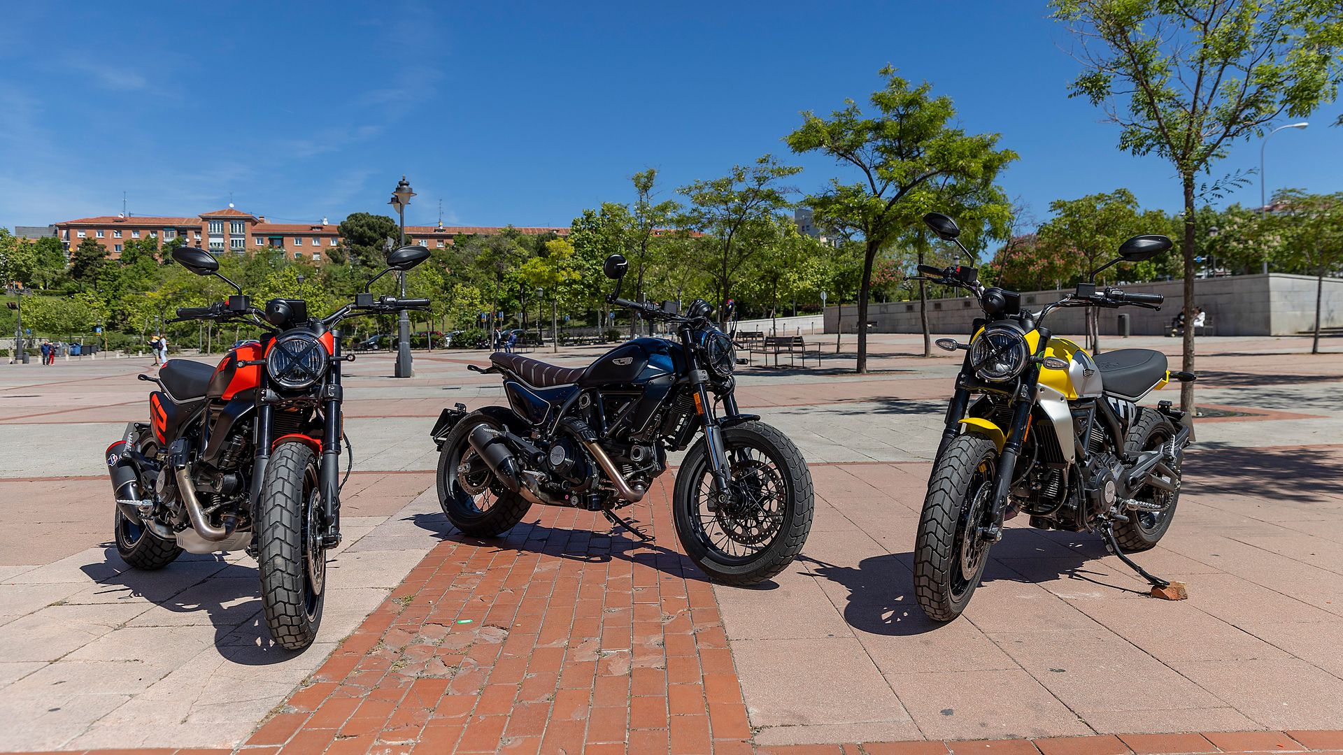 Ducati Scrambler Gama 204 Estatica (2)