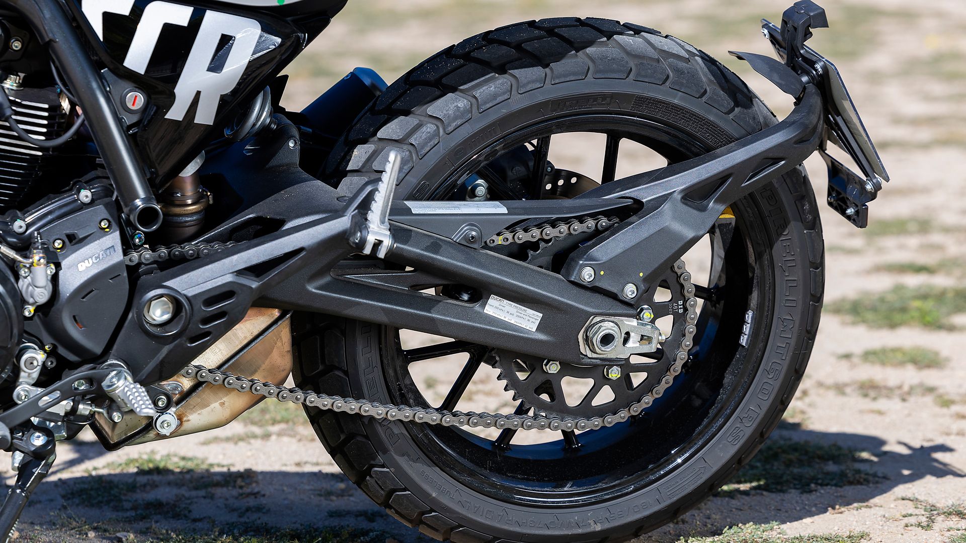 ducati scrambler icon 2024 detalles (5)