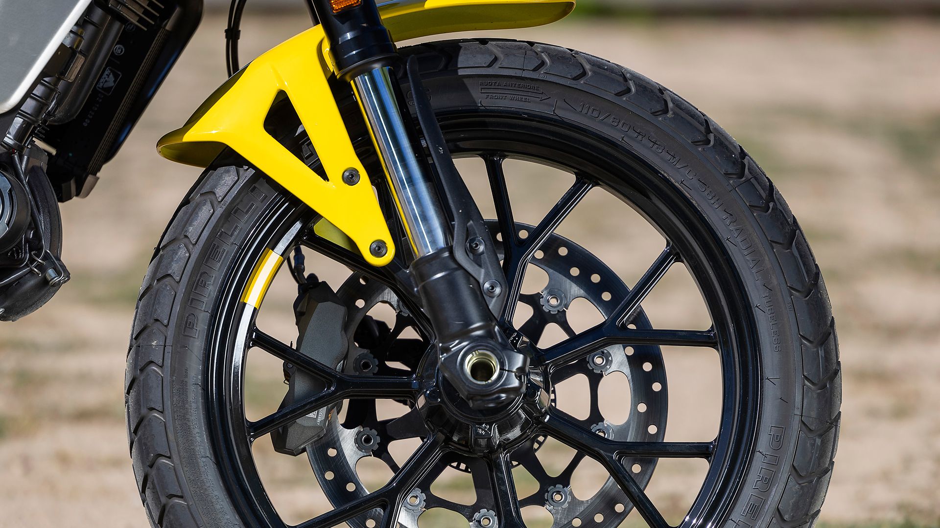 ducati scrambler icon 2024 detalles (17)