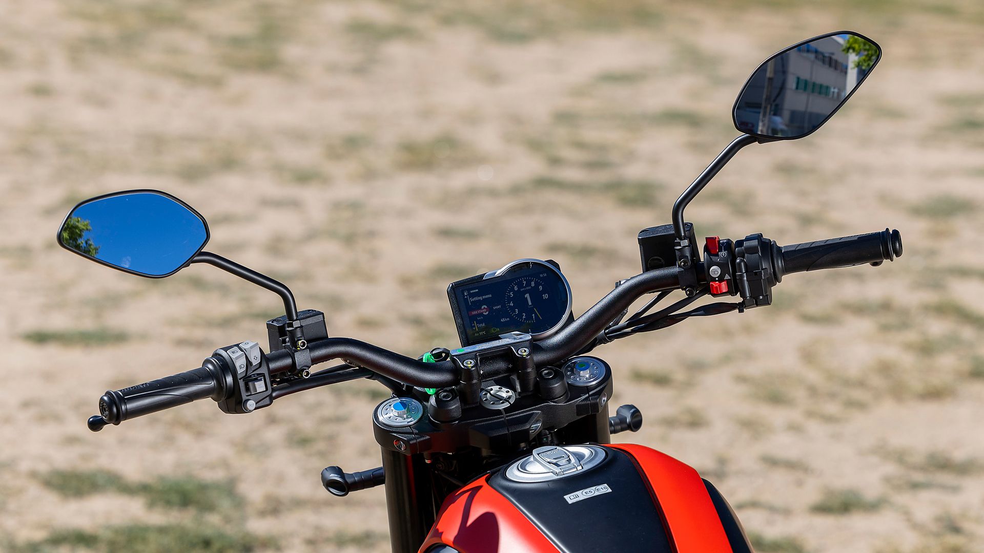 Ducati scrambler fullthrottle 2024 detalles (14)