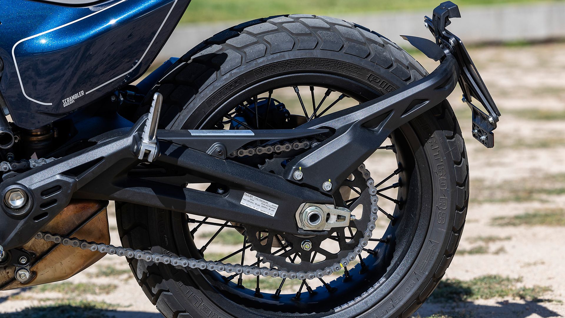 Ducati scrambler nighshift 2024 detalles (6)