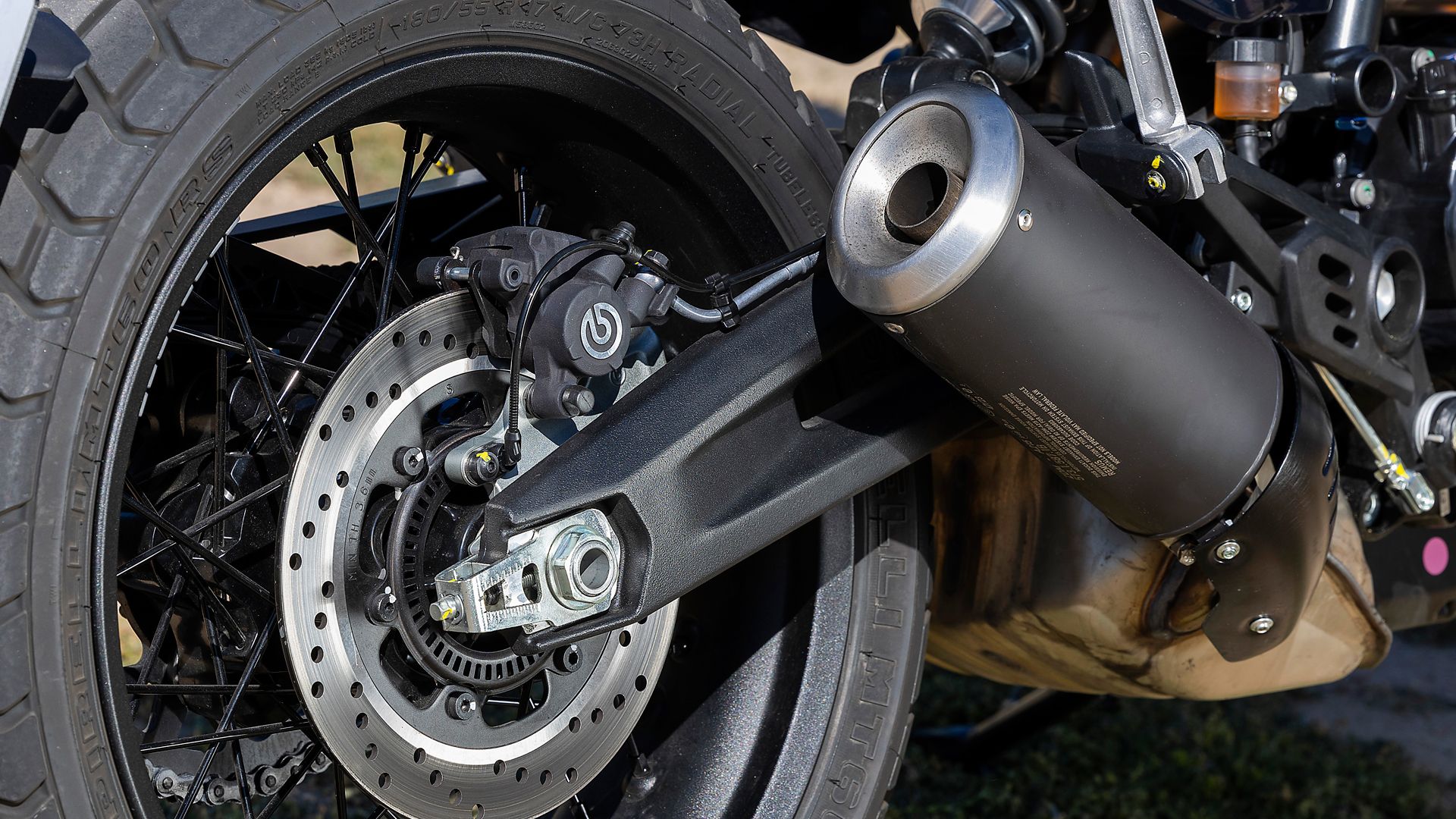 Ducati scrambler nighshift 2024 detalles (17)