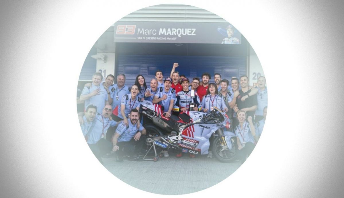 La celebración del Gresini con Marc Márquez en Jerez La celebración del Gresini con Marc Márquez en Jerez
