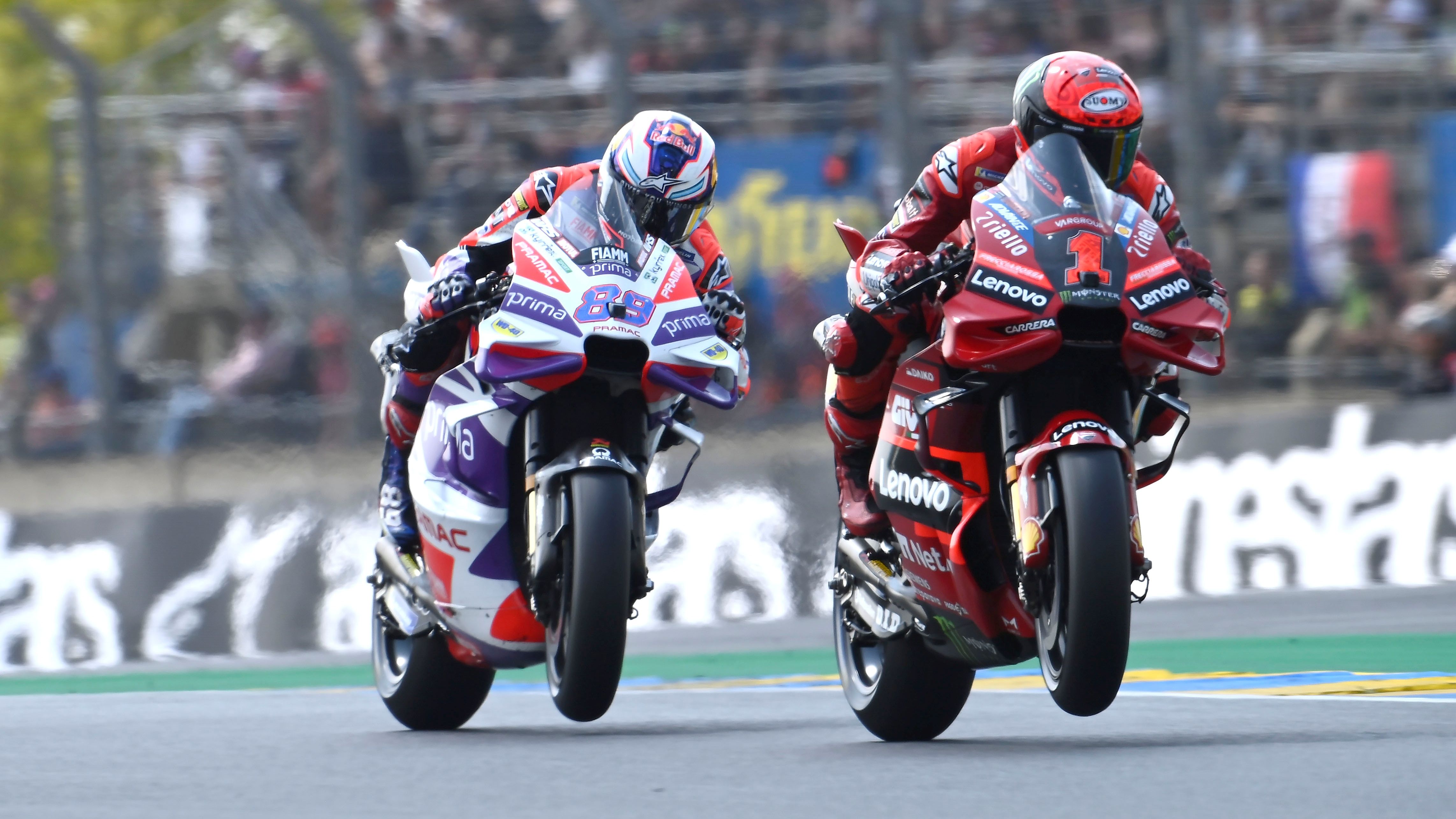 Pecco Bagnaia y Jorge Martín en la carrera del año pasado en Le Mans