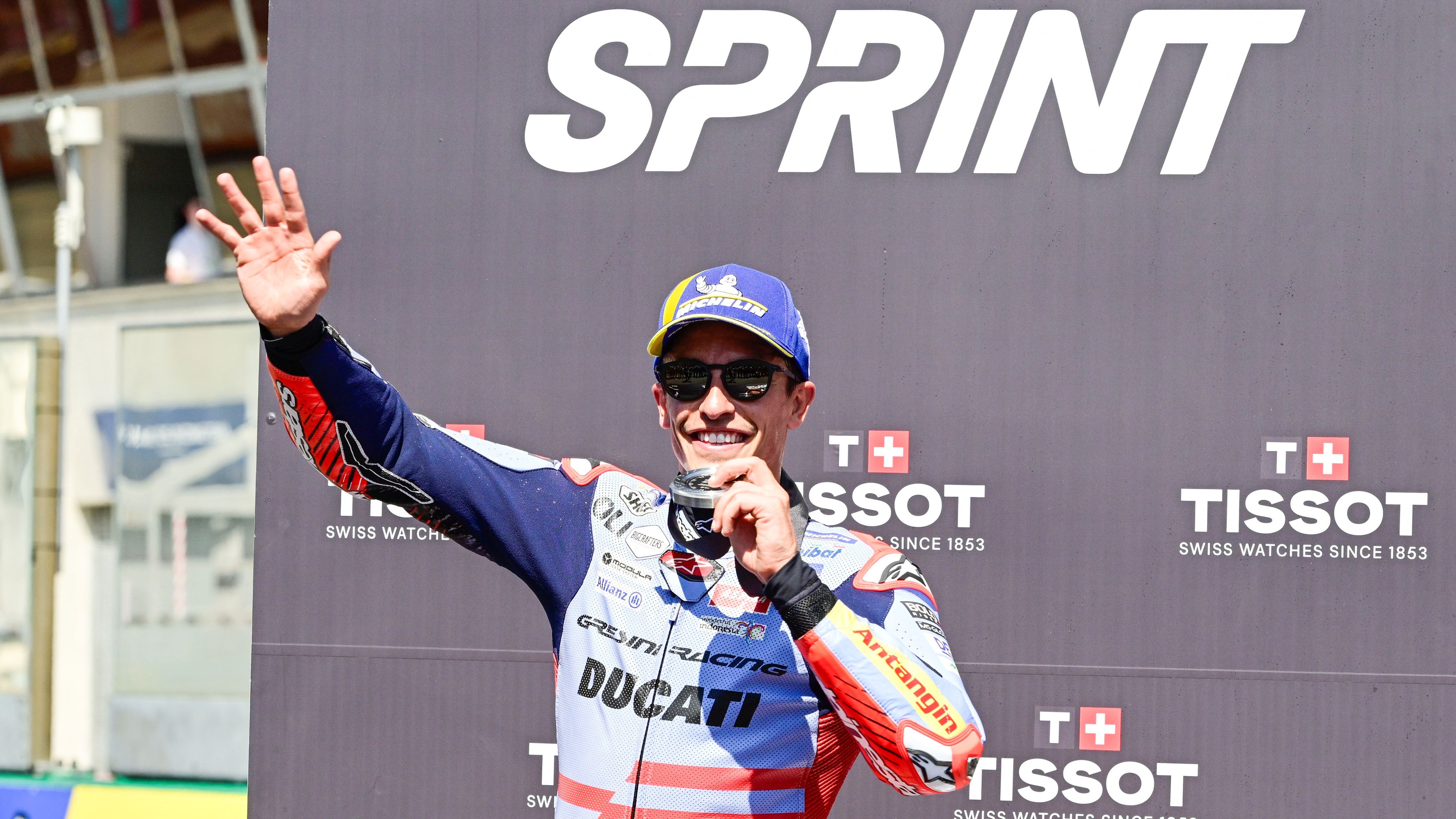 Marc Márquez celebra su segundo puesto en el Sprint de Le Mans