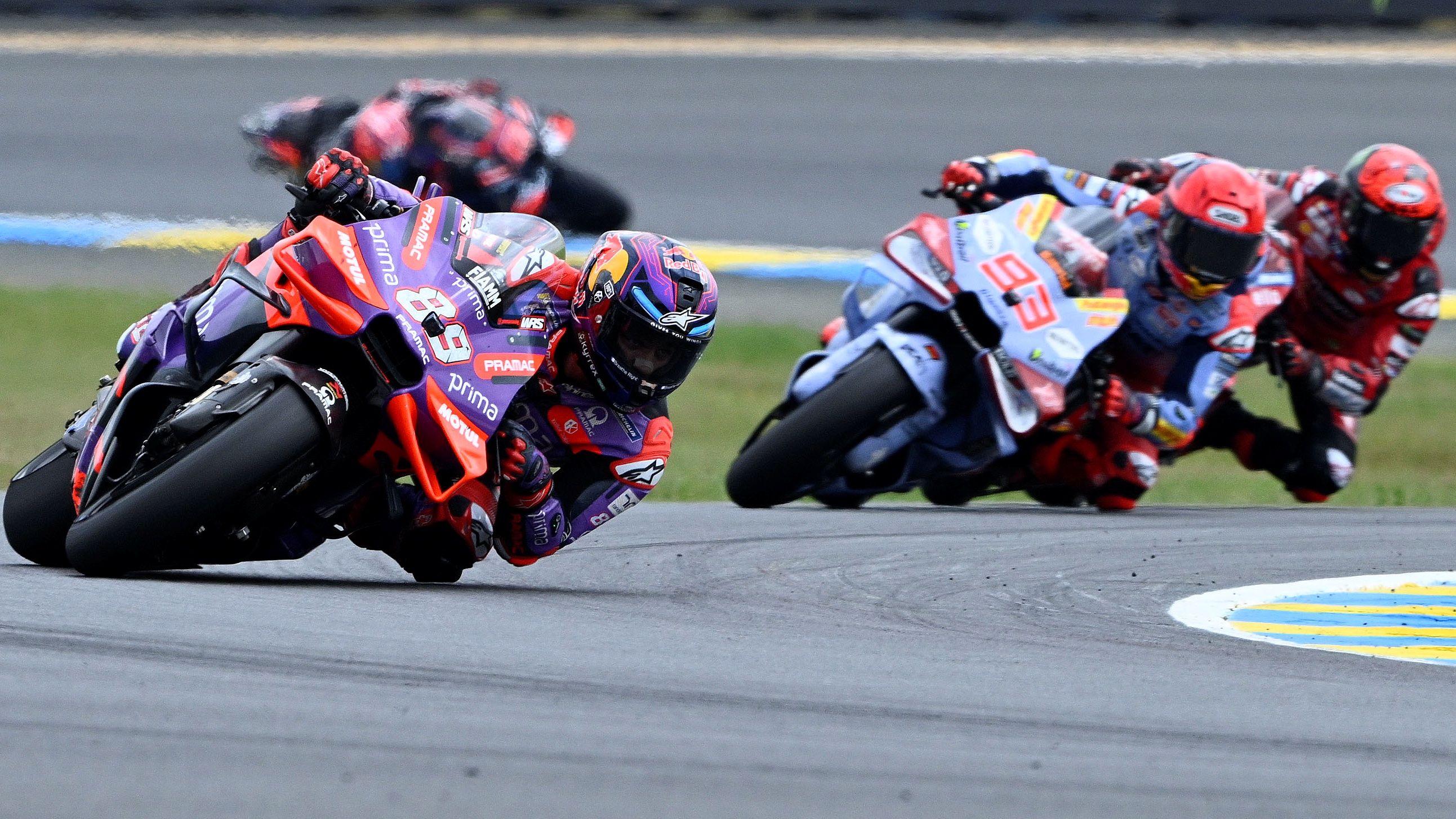 Jorge Martín y Marc Márquez son los más reforzados en la general de MotoGP 2024 tras el GP de Francia
