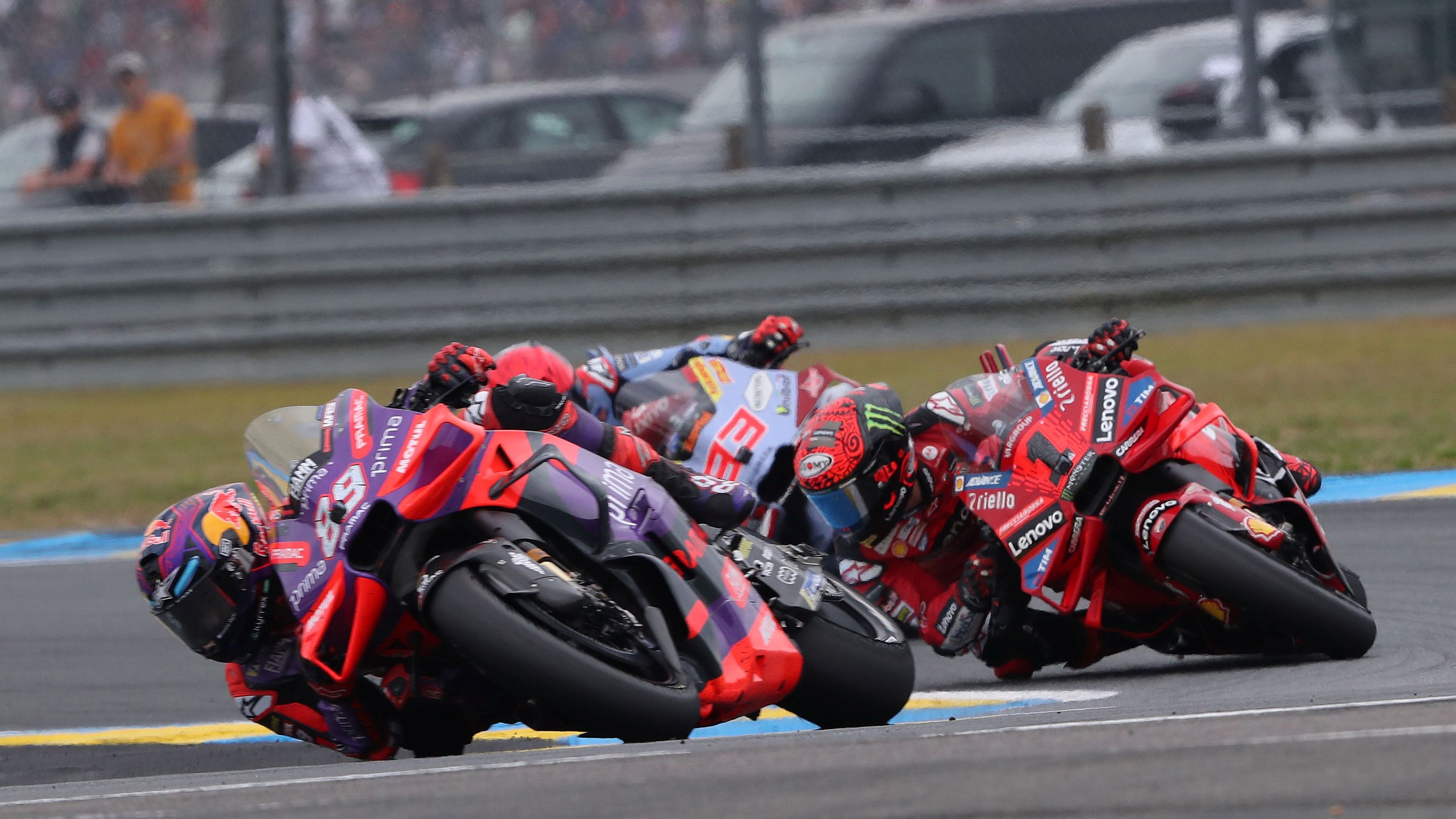 Jorge Martín comanda ante Pecco Bagnaia y Marc Márquez, MotoGP Francia 2024