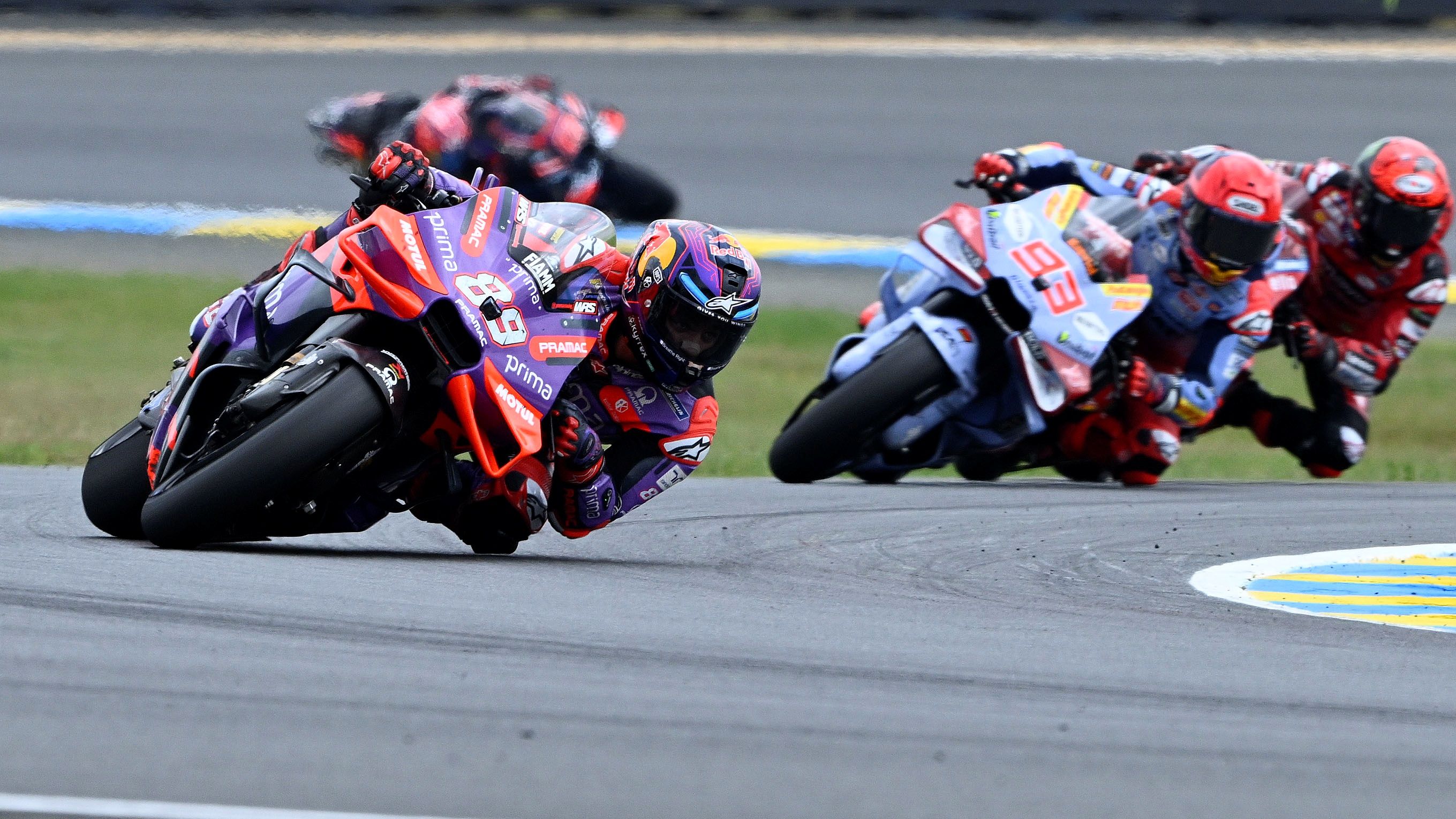 Jorge Martín lidera con Marc Márquez ya delante de Pecco Bagnaia, MotoGP Francia 2024