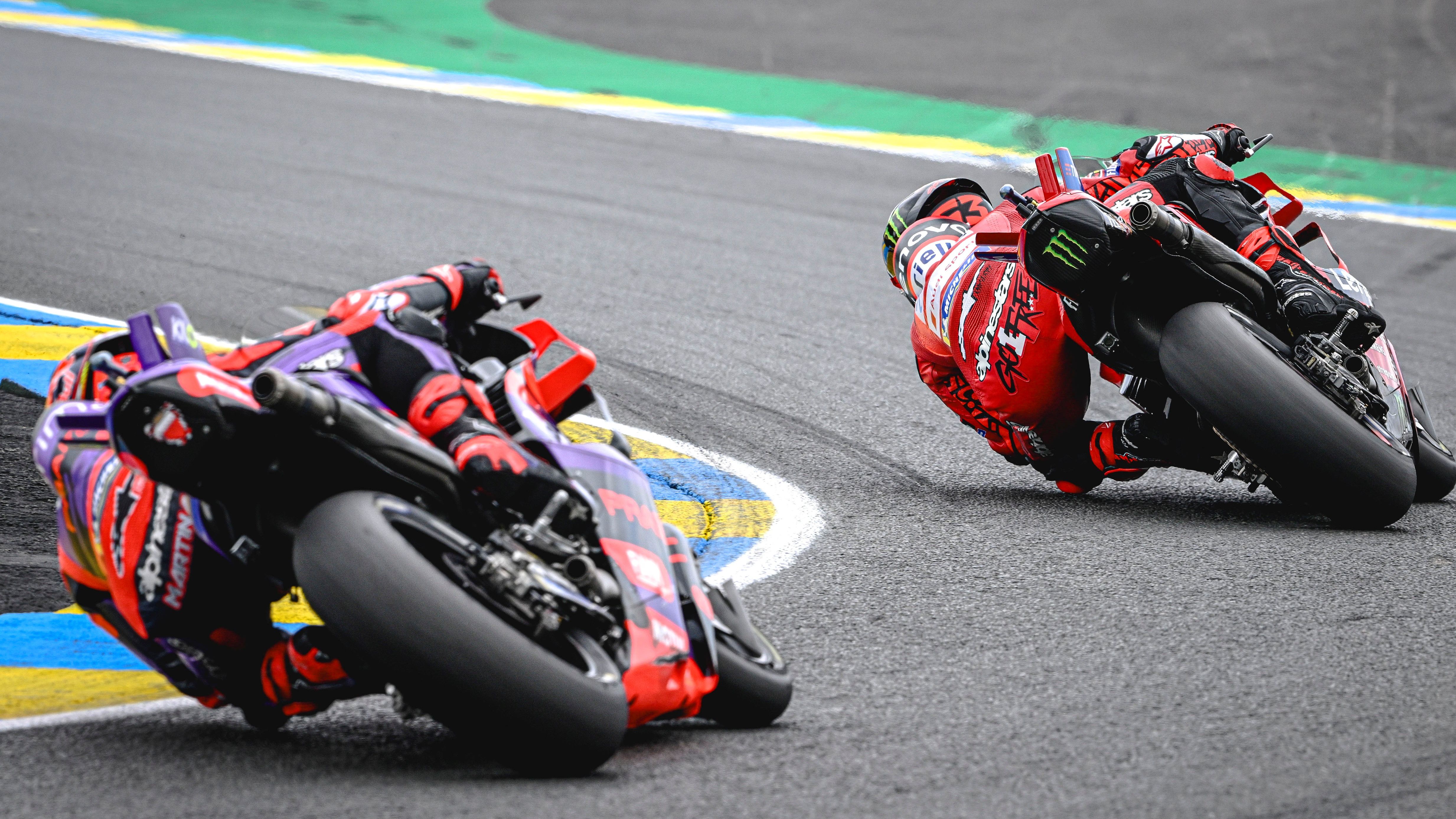 Jorge Martín persigue a Pecco Bagnaia, MotoGP Francia 2024