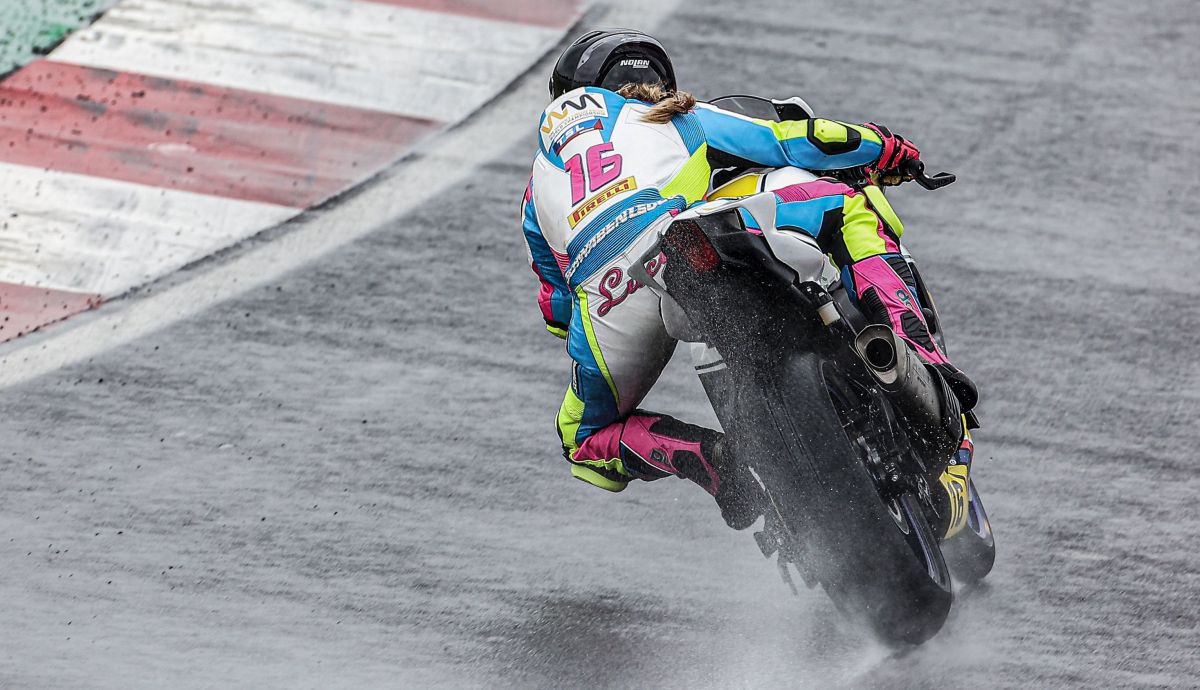 Lucy Michel ha terminado en la segunda posición el primer día del test del WorldWCR Cremona Lucy Michel ha terminado en la segunda posición el primer día del test del WorldWCR Cremona