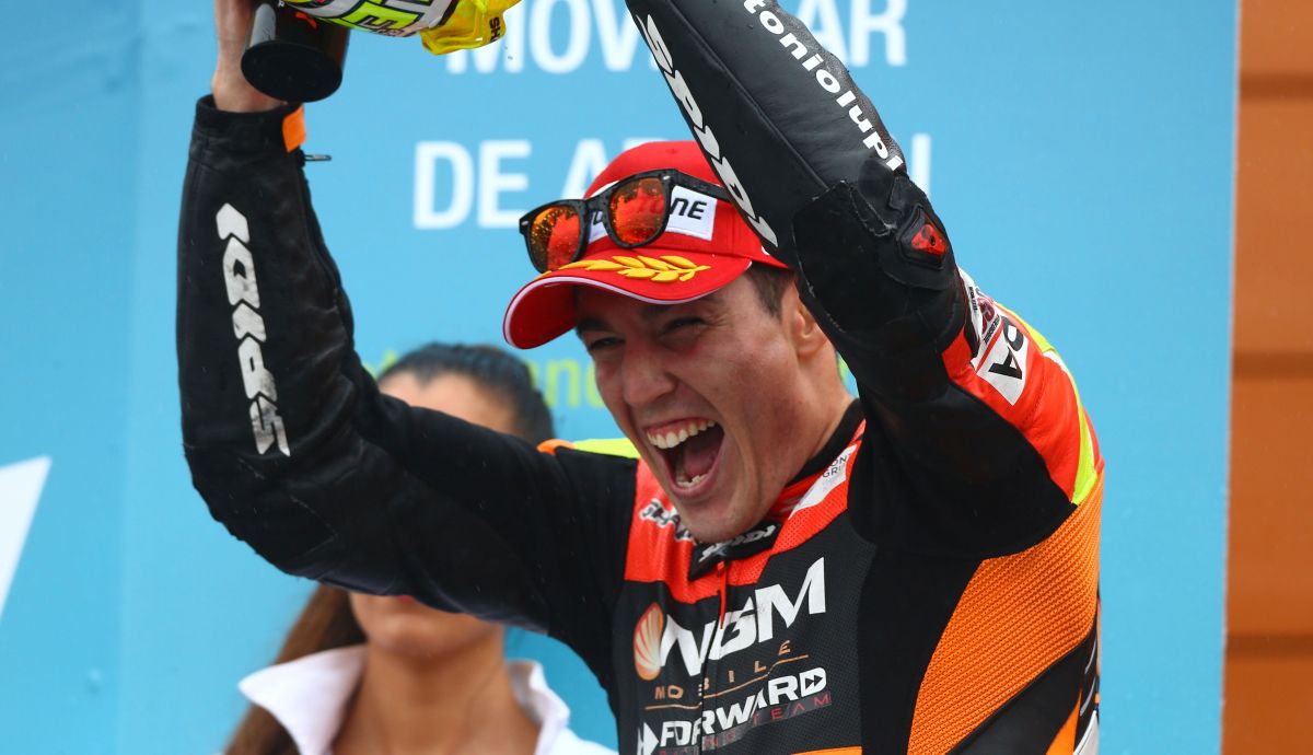 Aleix Espargaró logró su primer podio en MotoGP en Aragón con la Forward Yamaha Aleix Espargaró logró su primer podio en MotoGP en Aragón con la Forward Yamaha