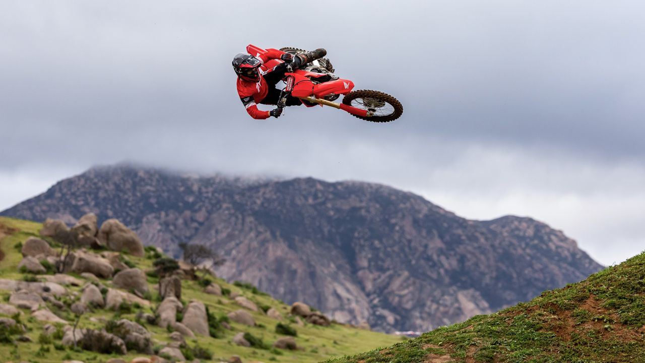 Honda CRF450R 2025 (11)