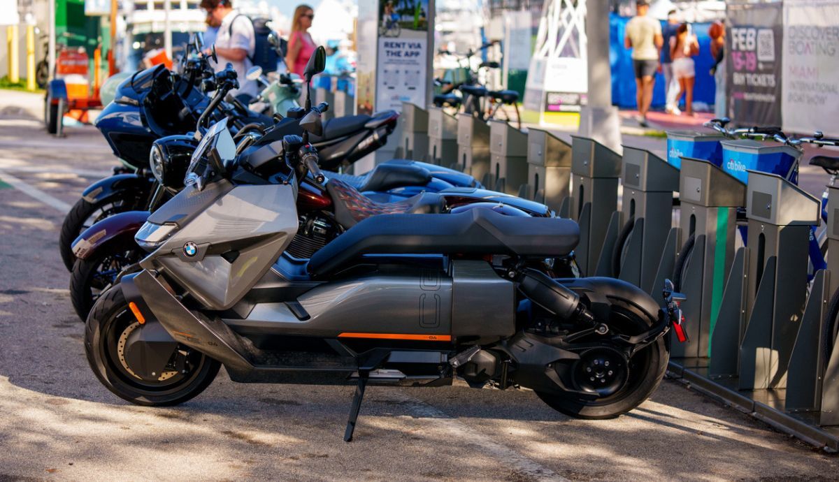 Por qué algunas motos eléctricas usan cadena