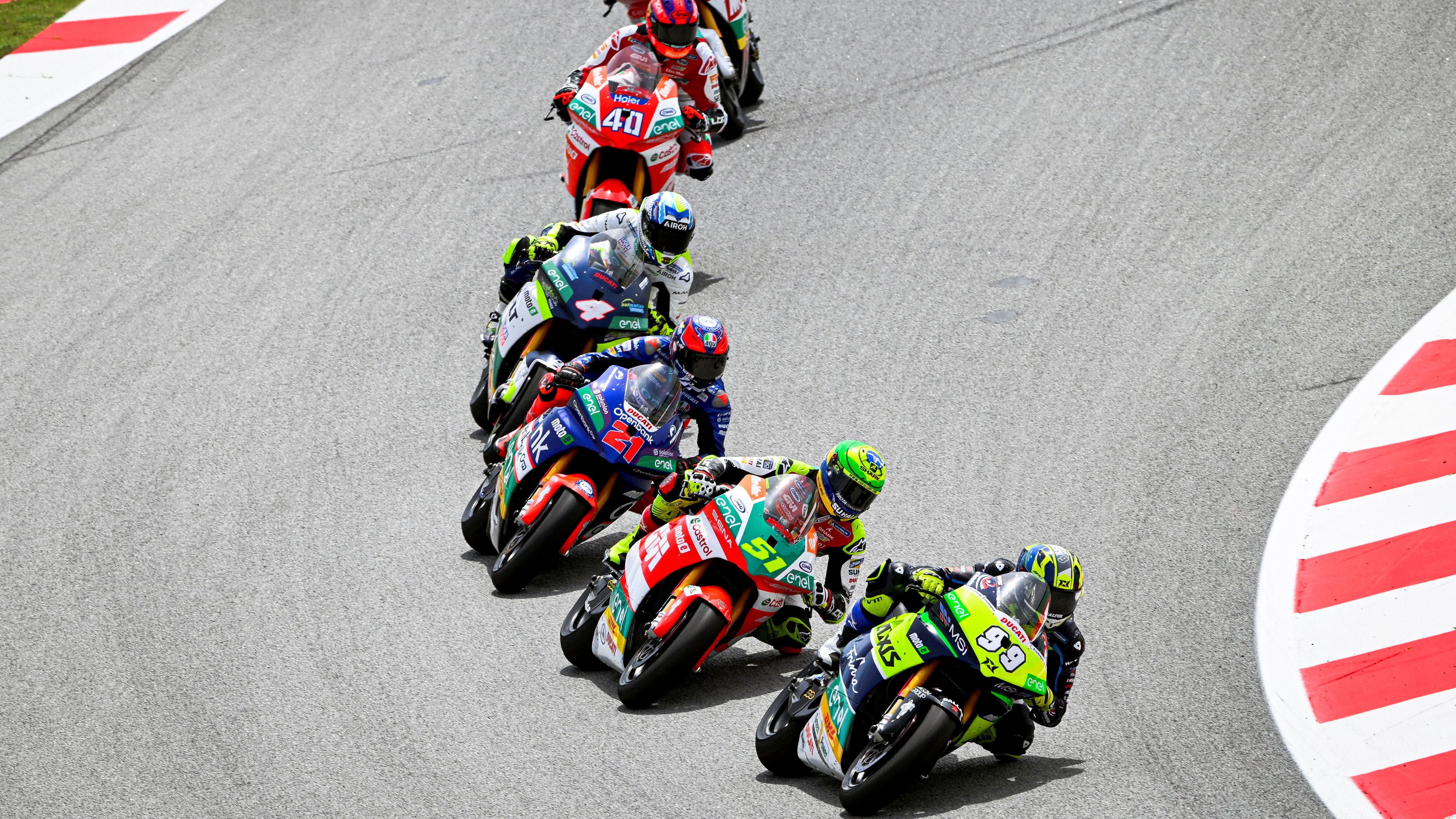 Óscar Gutiérrez seguido por Eric Granado, Kevin Zannoni, Héctor Garzó y Mattia Casadei, MotoE Catalunya 2024