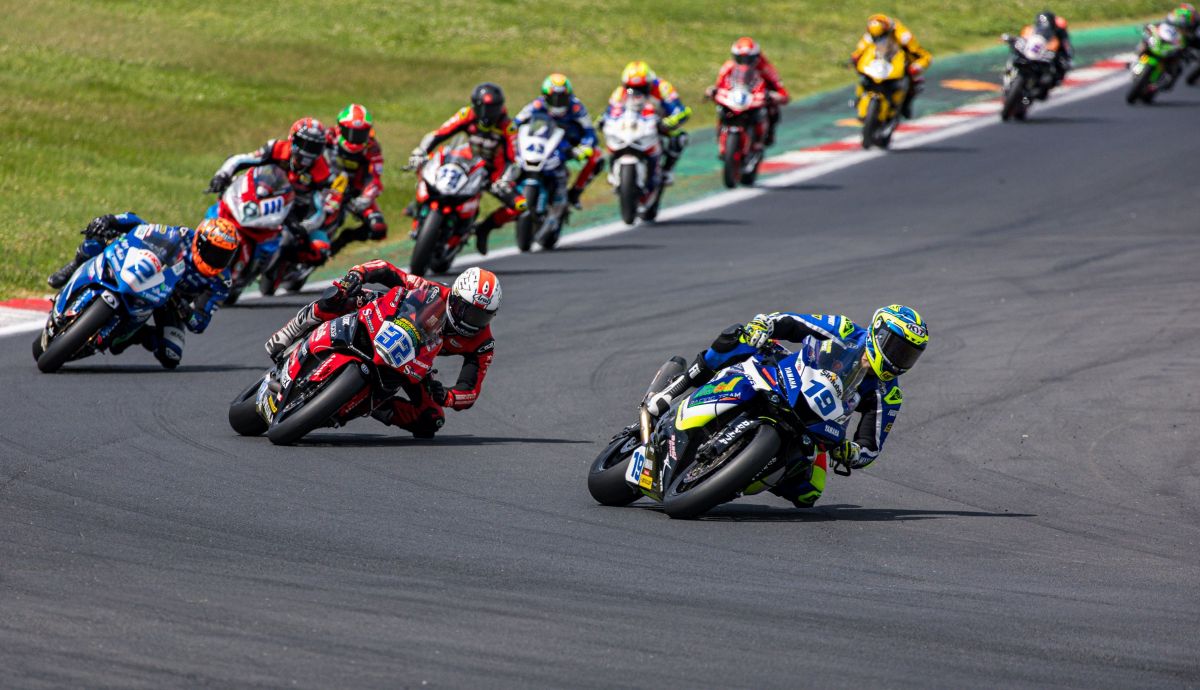 Lorenzo Dalla Porta logró su primer triunfo en el CIV Supersport 2024