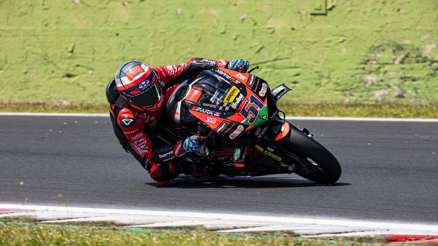 Michele Pirro suma cuatro triunfos en cuatro carreras en el CIV Superbike 2024