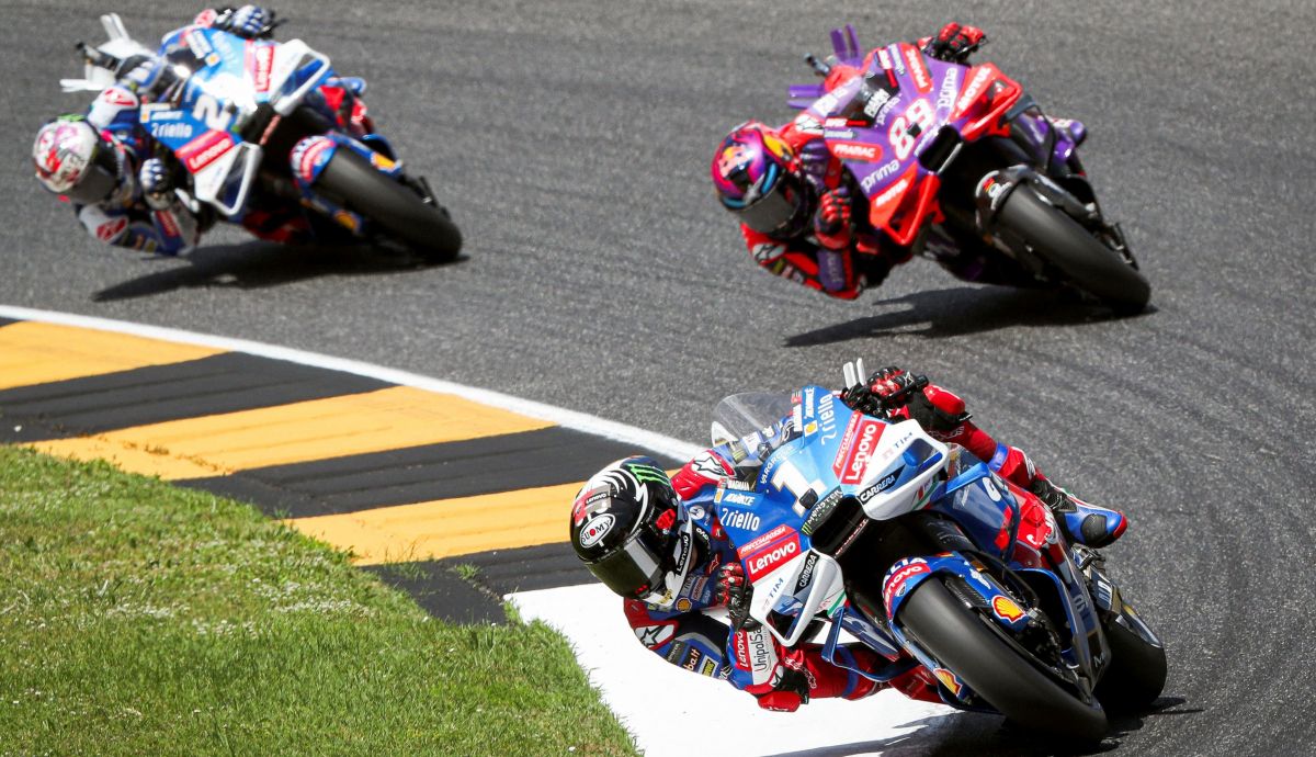 Pecco Bagnaia lidera delante de Jorge Martín y Enea Bastianini, MotoGP Italia 2024