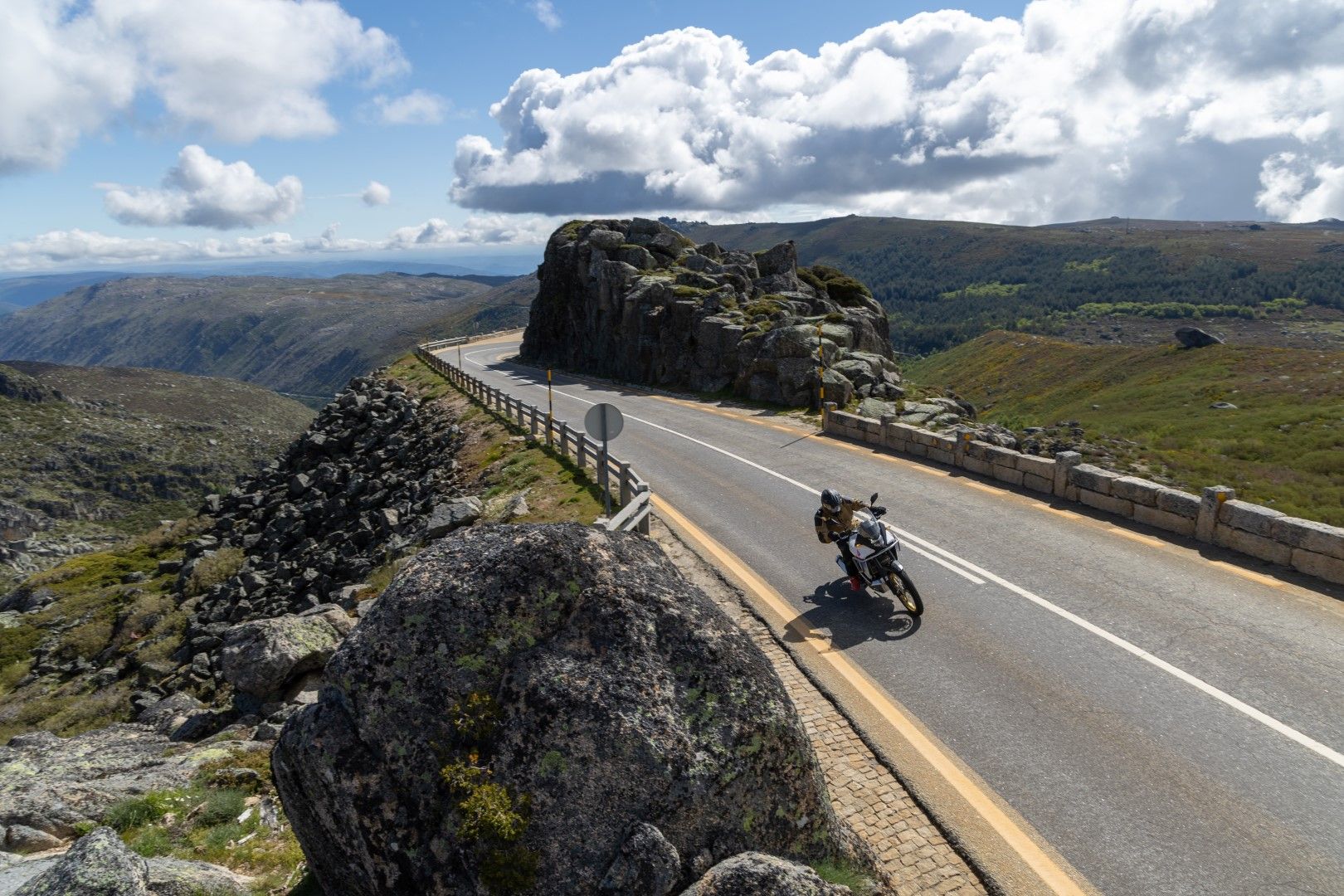 Fotos Gama Bridgestone Battlax Adventure 41
