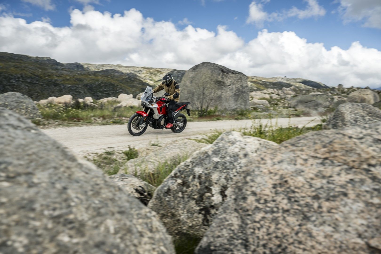 Fotos Gama Bridgestone Battlax Adventure 41