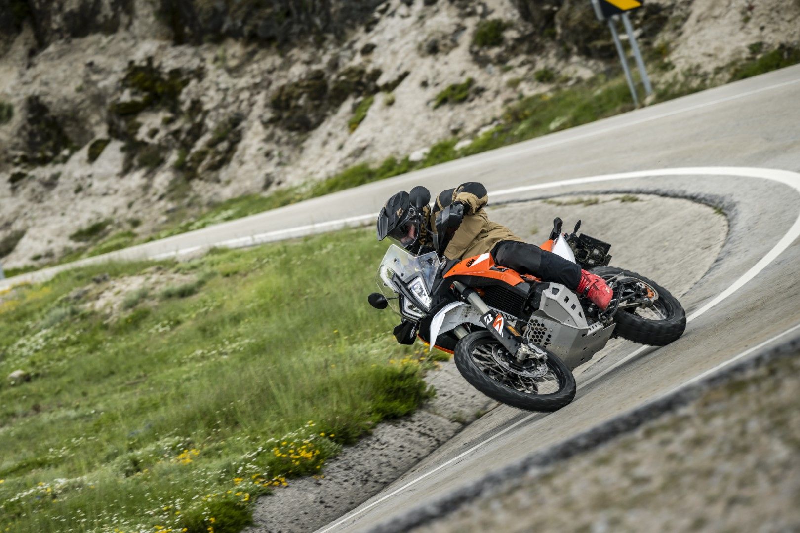 Fotos Gama Bridgestone Battlax Adventure 41