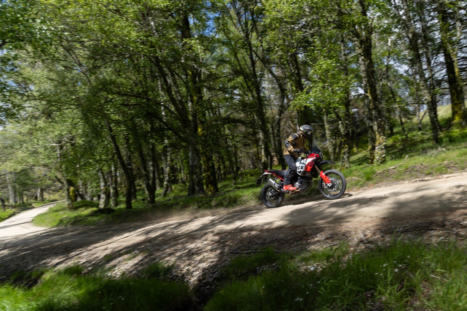 Fotos Gama Bridgestone Battlax Adventure 41