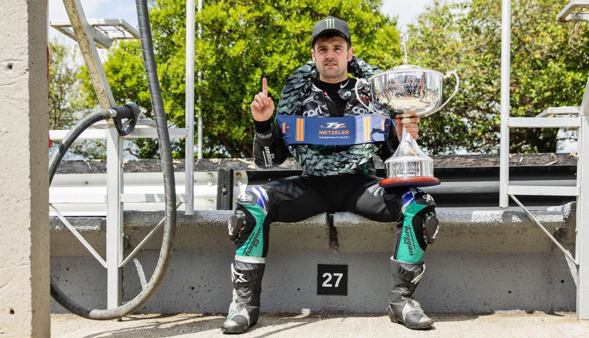 Michael Dunlop suma 27 victorias en el TT de la Isla de Man Michael Dunlop suma 27 victorias en el TT de la Isla de Man