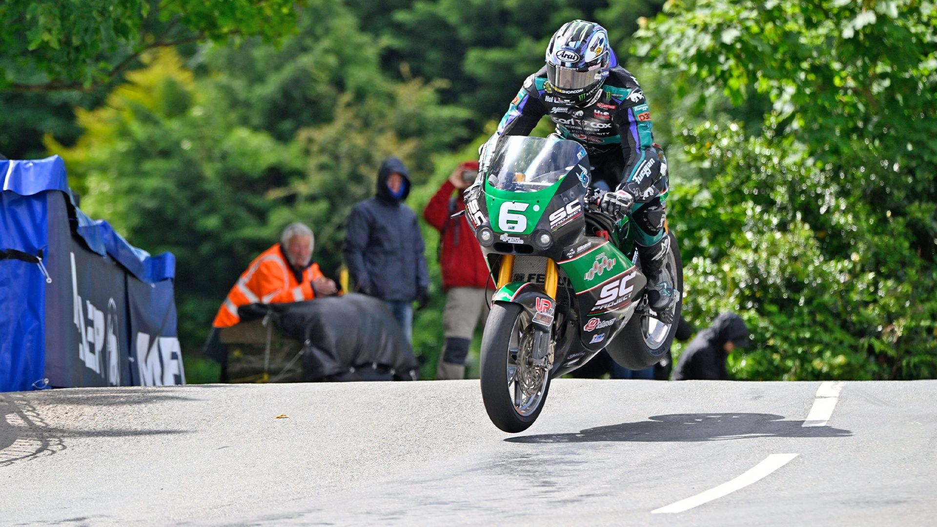 Michael Dunlop ha batido el récord histórico de victorias en el TT ganando en Supertwin