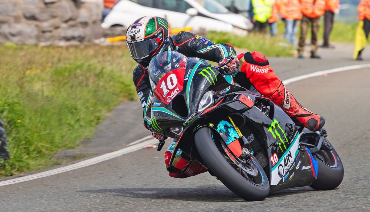 Peter Hickman se ha quedado a las puertas de su segunda victoria en el IOMTT 2024