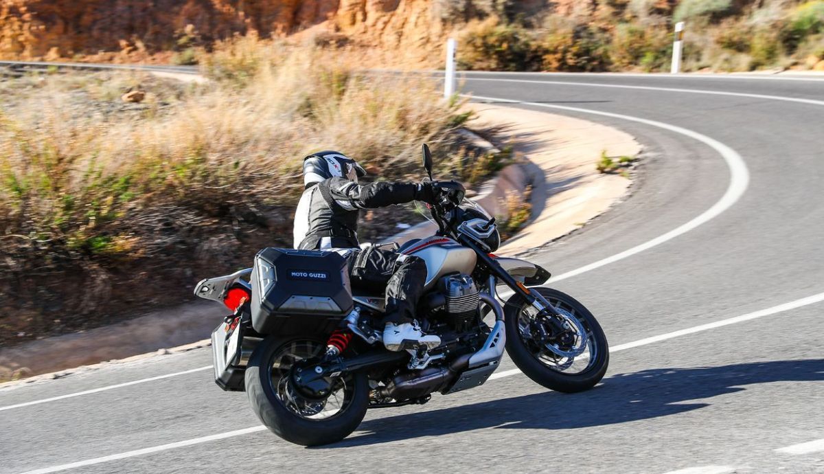 Moto Guzzi V85 TT Travel Moto Guzzi V85 TT Travel