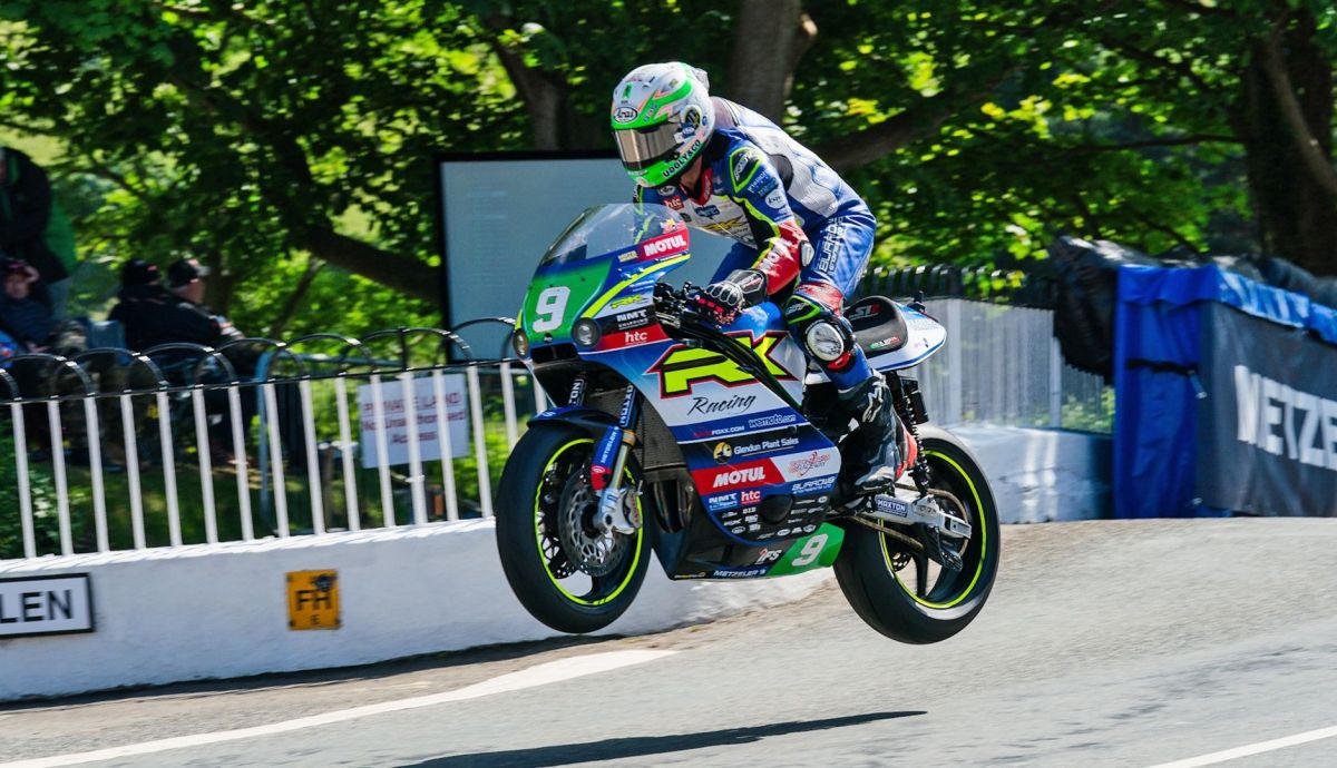 Dominic Herbertson logró en Supertwin su primer podio en el TT Dominic Herbertson logró en Supertwin su primer podio en el TT