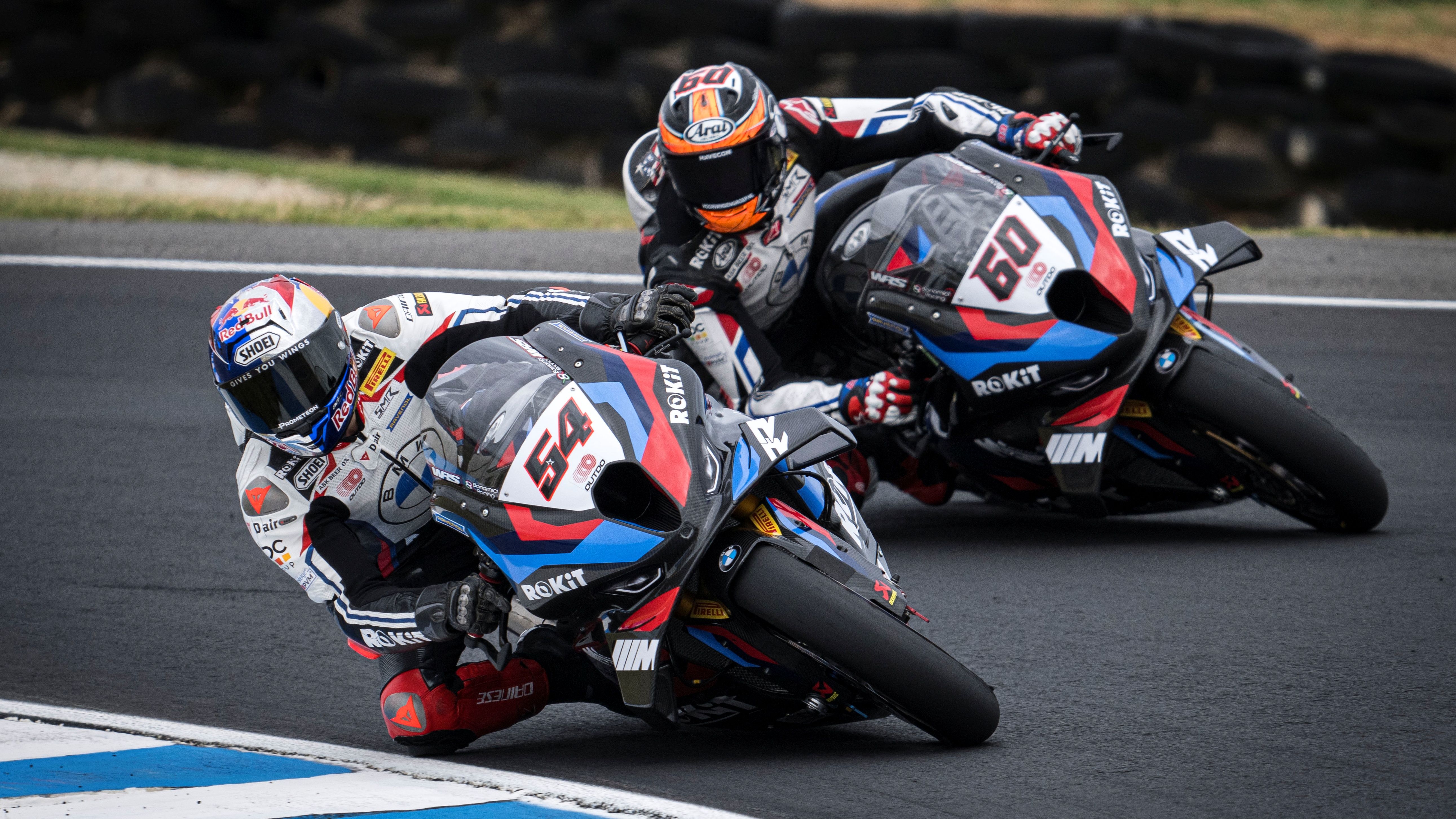 BMW mantendrá a Toprak Razgatlioglu y Michael van der Mark en su equipo oficial en WSBK 2025