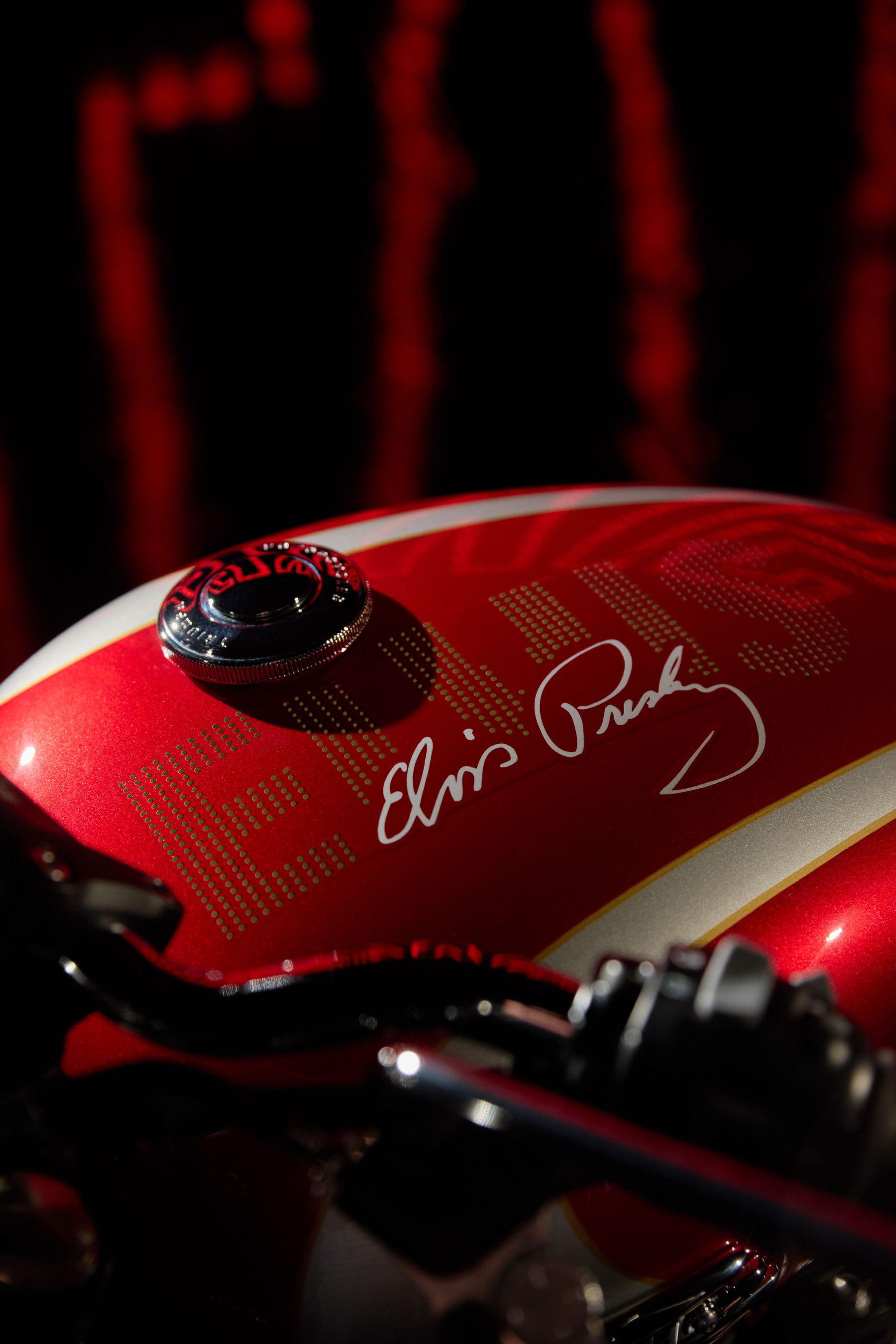 Fotos Triumph T120 Elvis Presley Limited Edition