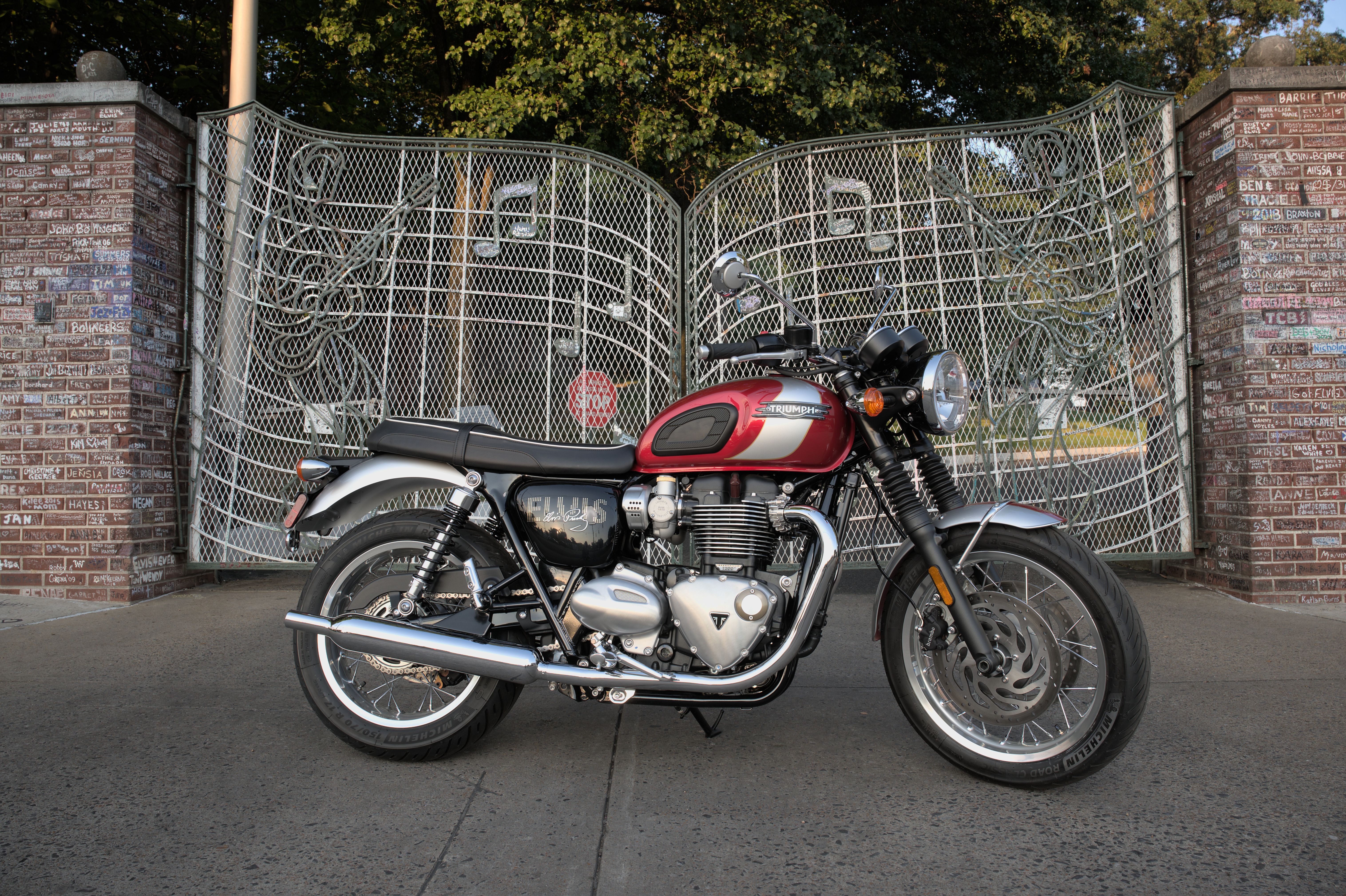 Fotos Triumph T120 Elvis Presley Limited Edition