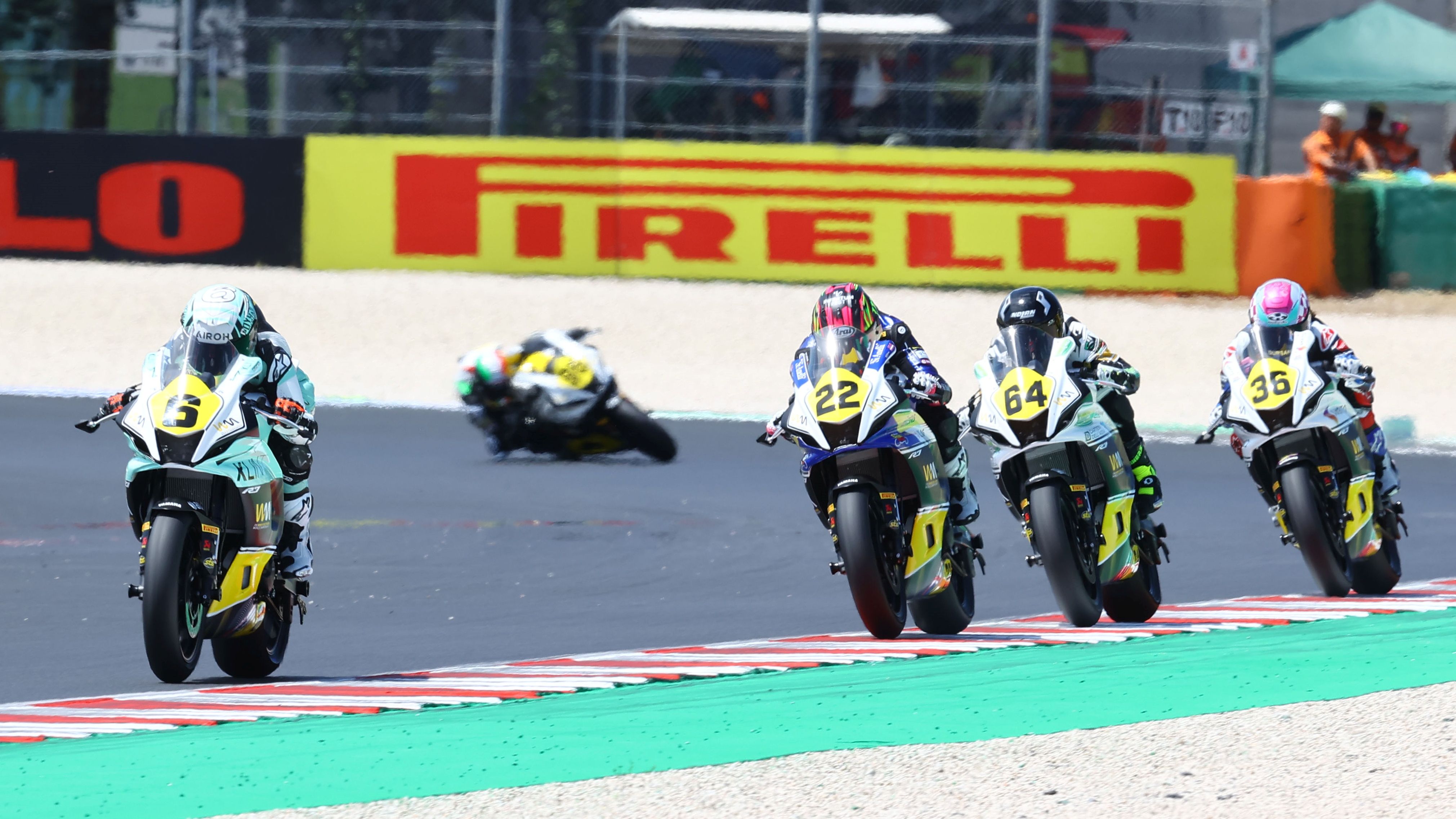 María Herrera, Ana Carrasco, Sara Sánchez y Beatriz Neila en la carrera del WorldWCR en Misano