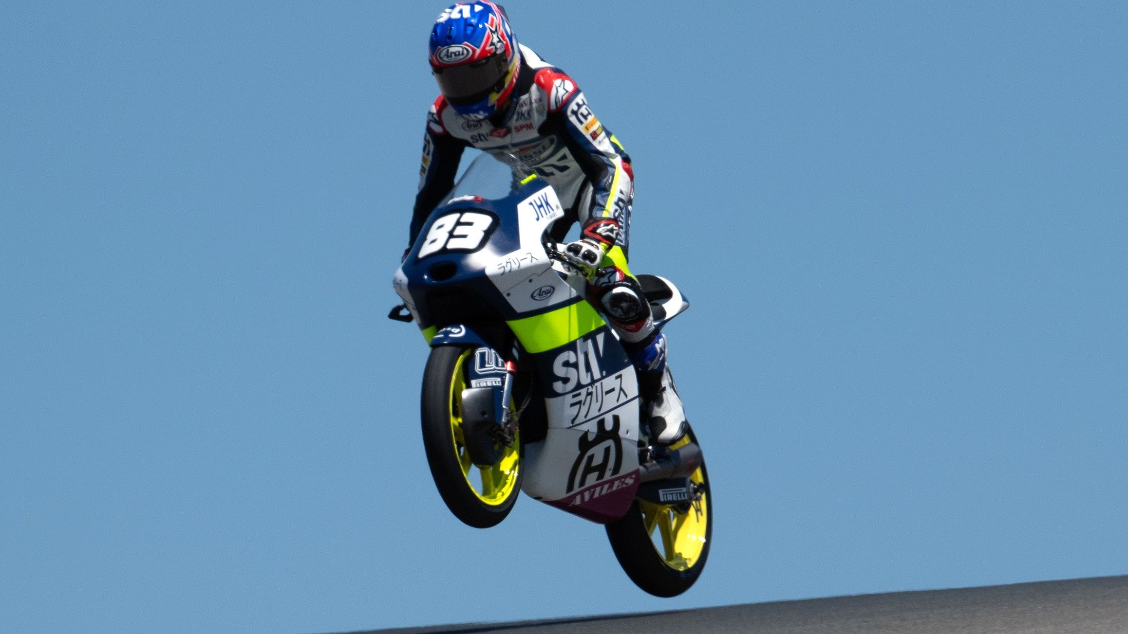 Álvaro Carpe se pone líder del JuniorGP tras un triunfo y un tercer puesto en Portimao