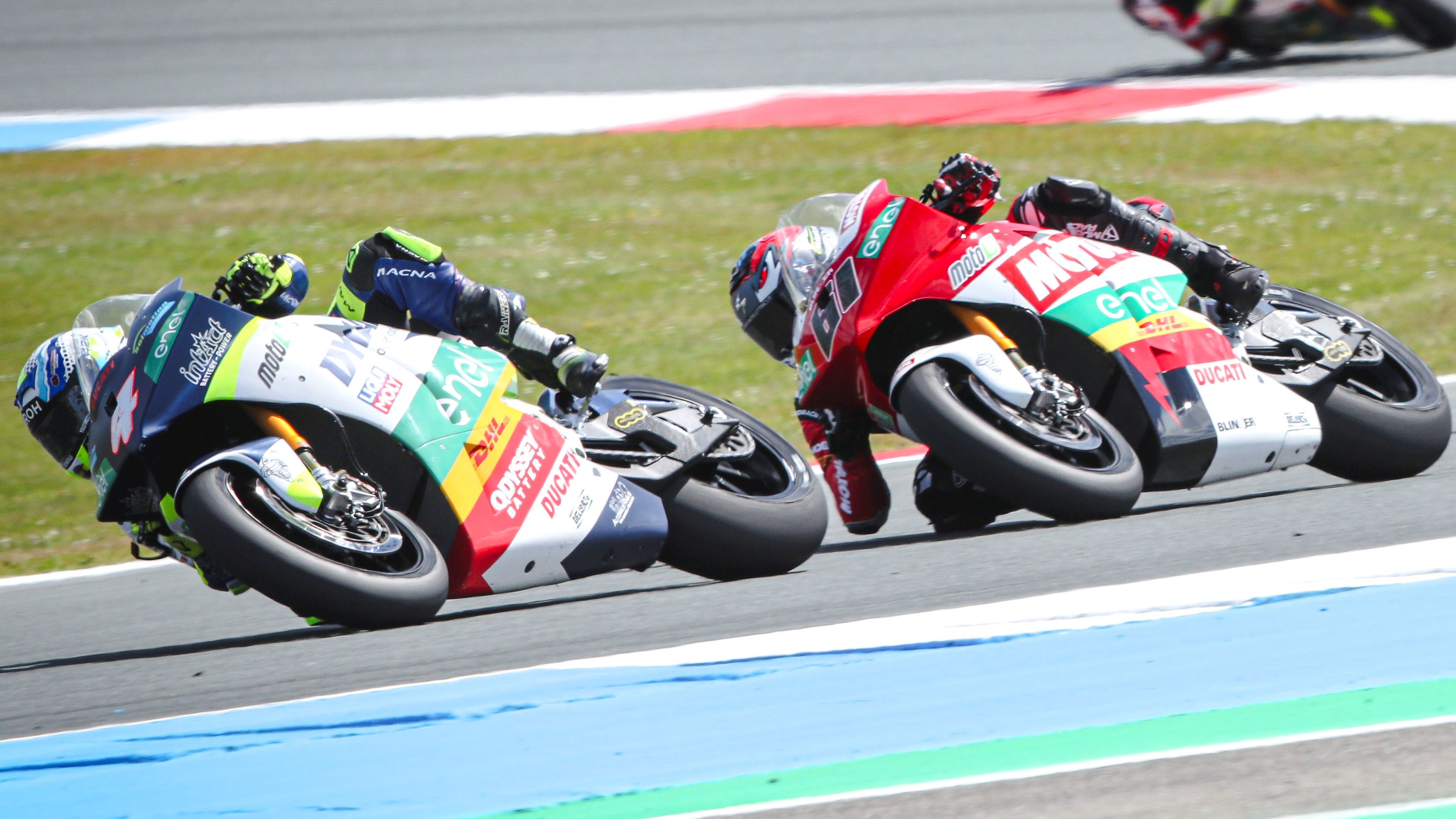 Héctor Garzó y Alessandro Zaccone han ganado las carreras de MotoE en Assen