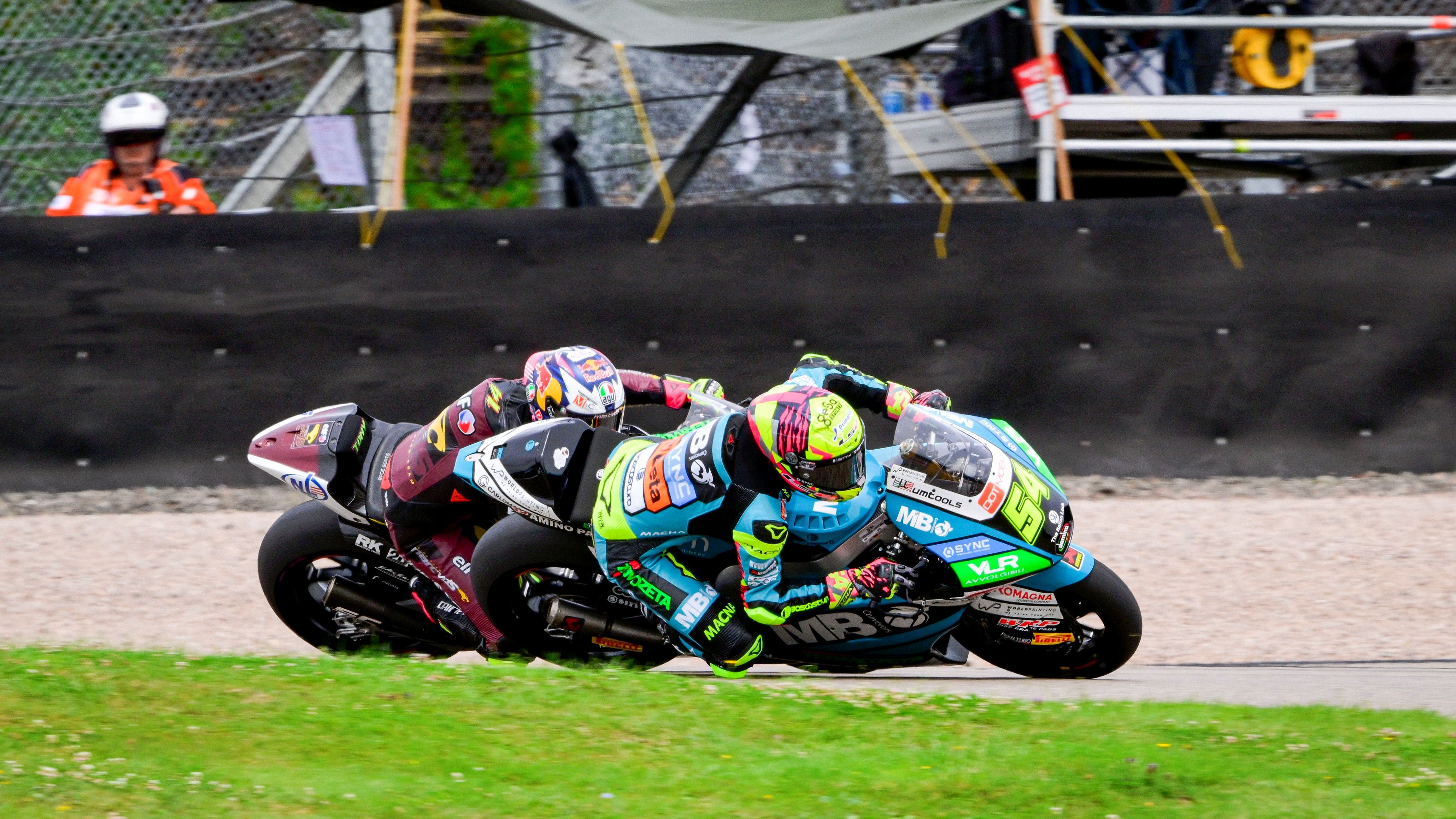 Fermín Aldeguer supera a Tony Arbolino, Moto2 Sachsenring 2024