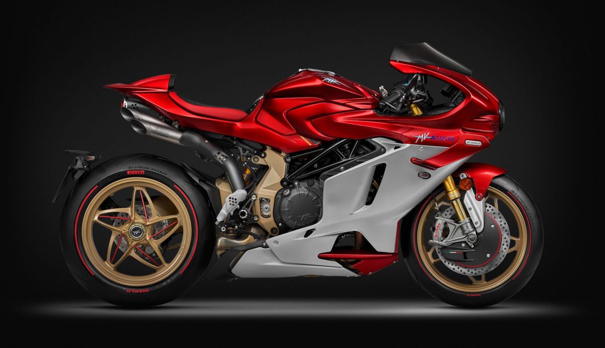 mv-agusta-superveloce-1000-serie-oro-2024-estudio-1_7_1200x690.jpeg