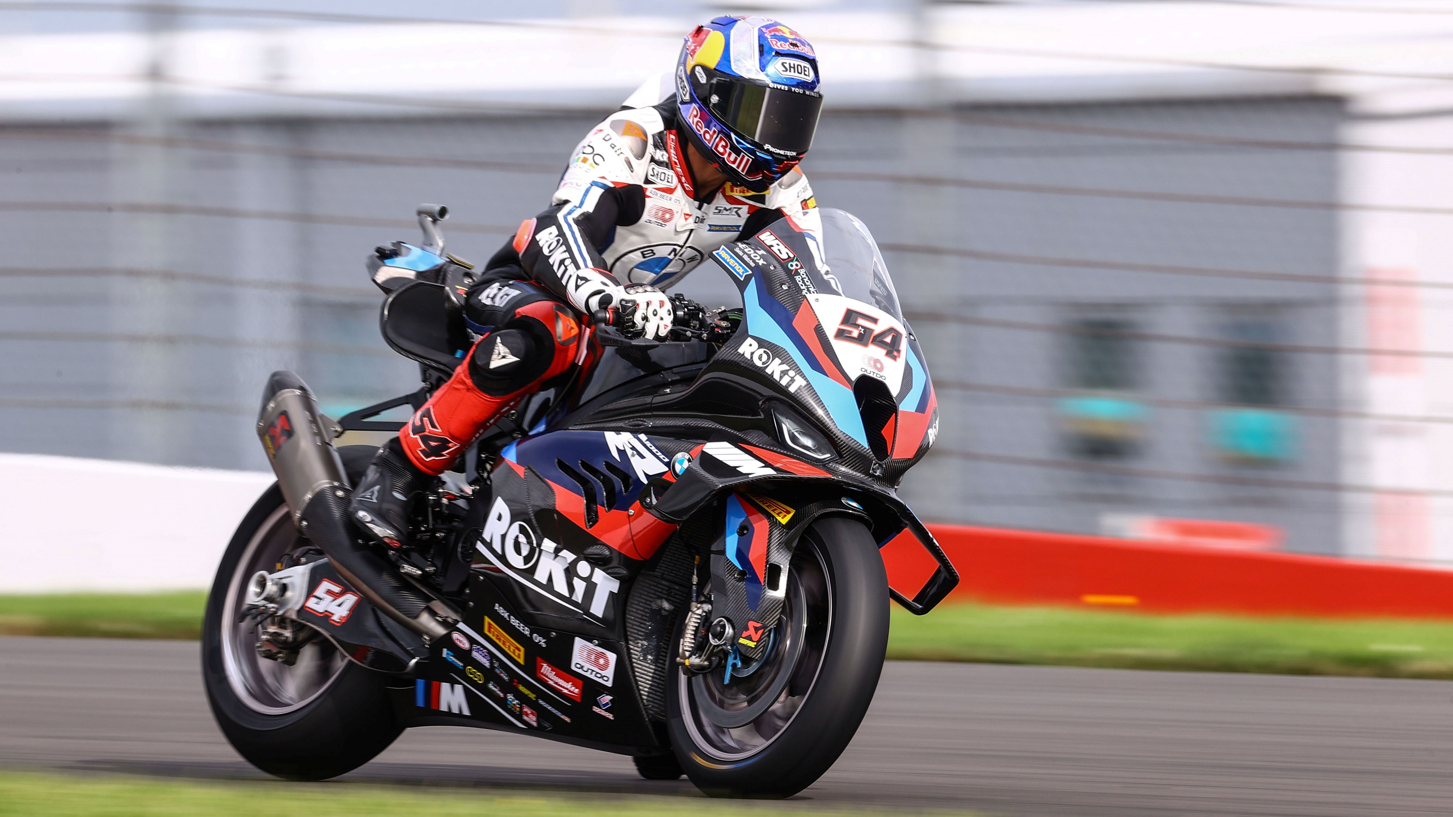 Toprak Razgatlioglu ha firmado una pole impresionante en Donington