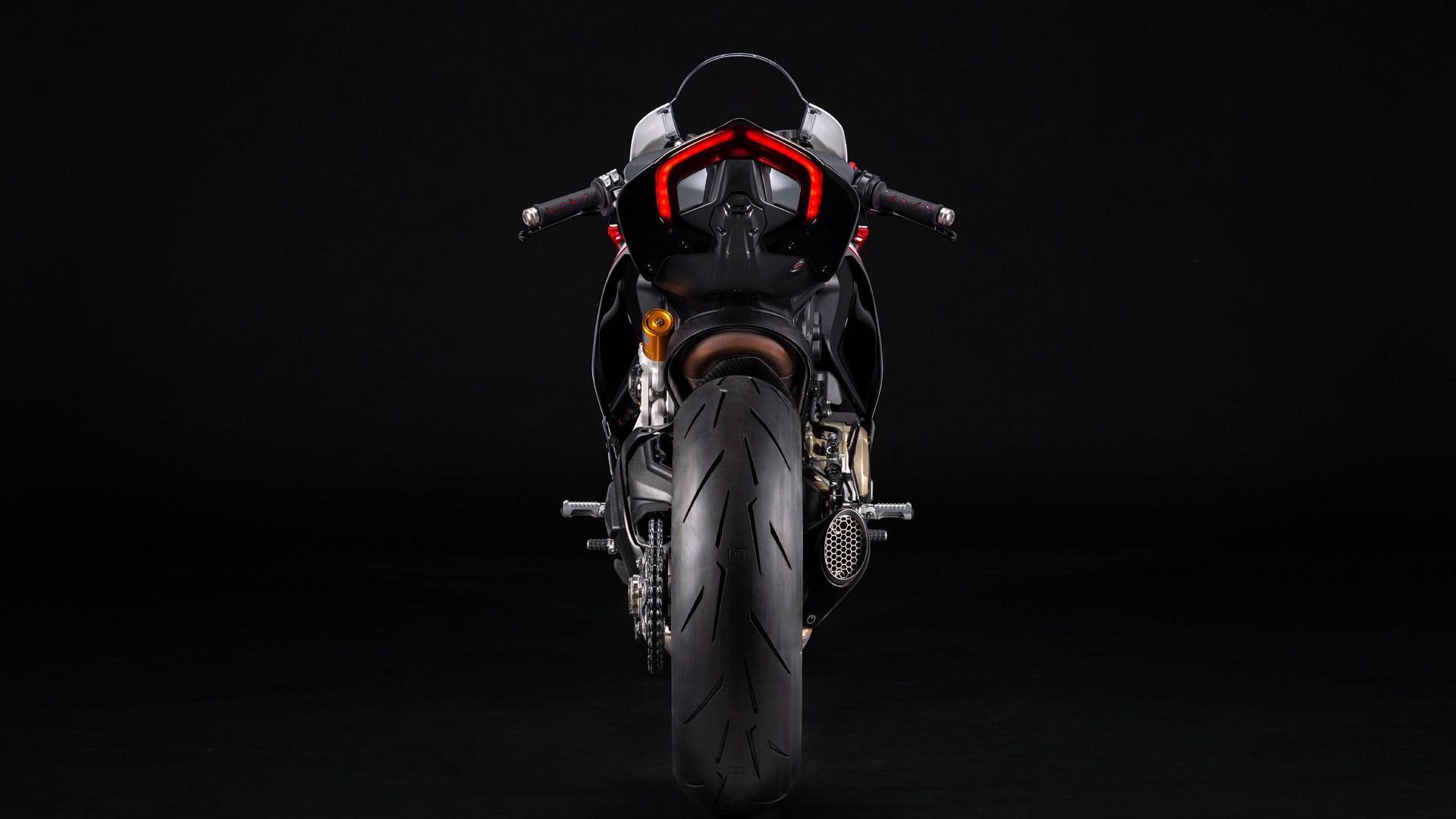 Ducati Panigale V2 Final Edition 2025 Estudio (7)