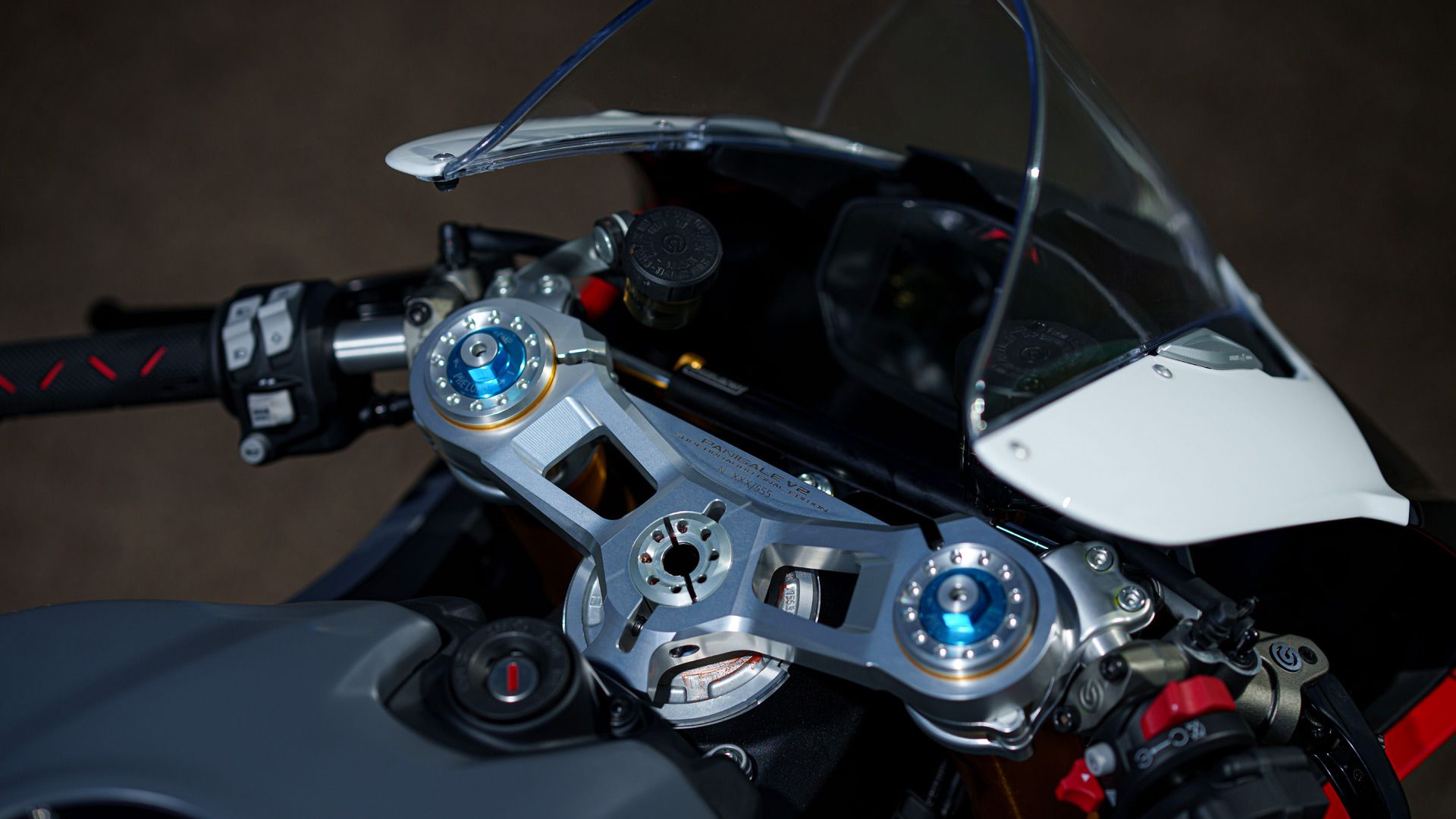 Ducati Panigale V2 Final Edition 2025 Detalles (19)