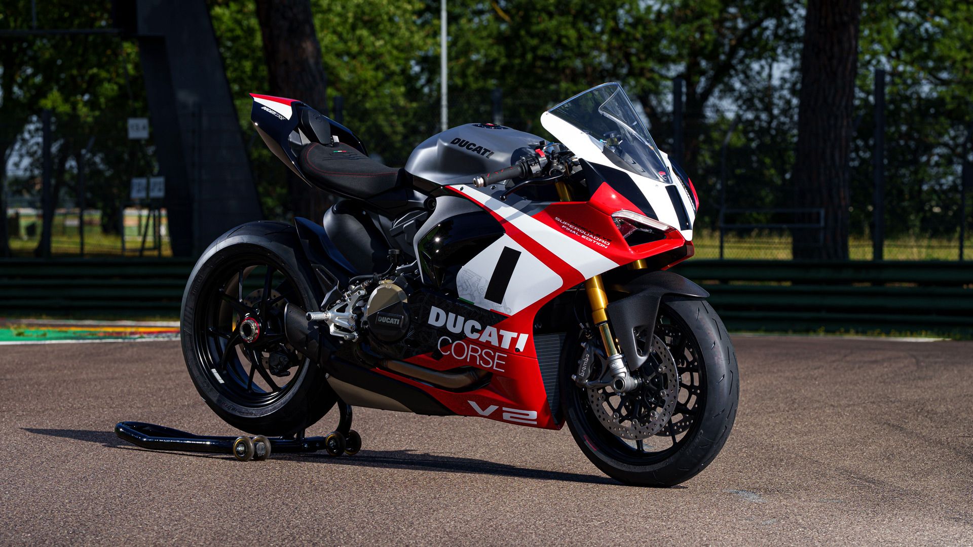 Ducati Panigale V2 Final Edition 2025 Estatica (3)