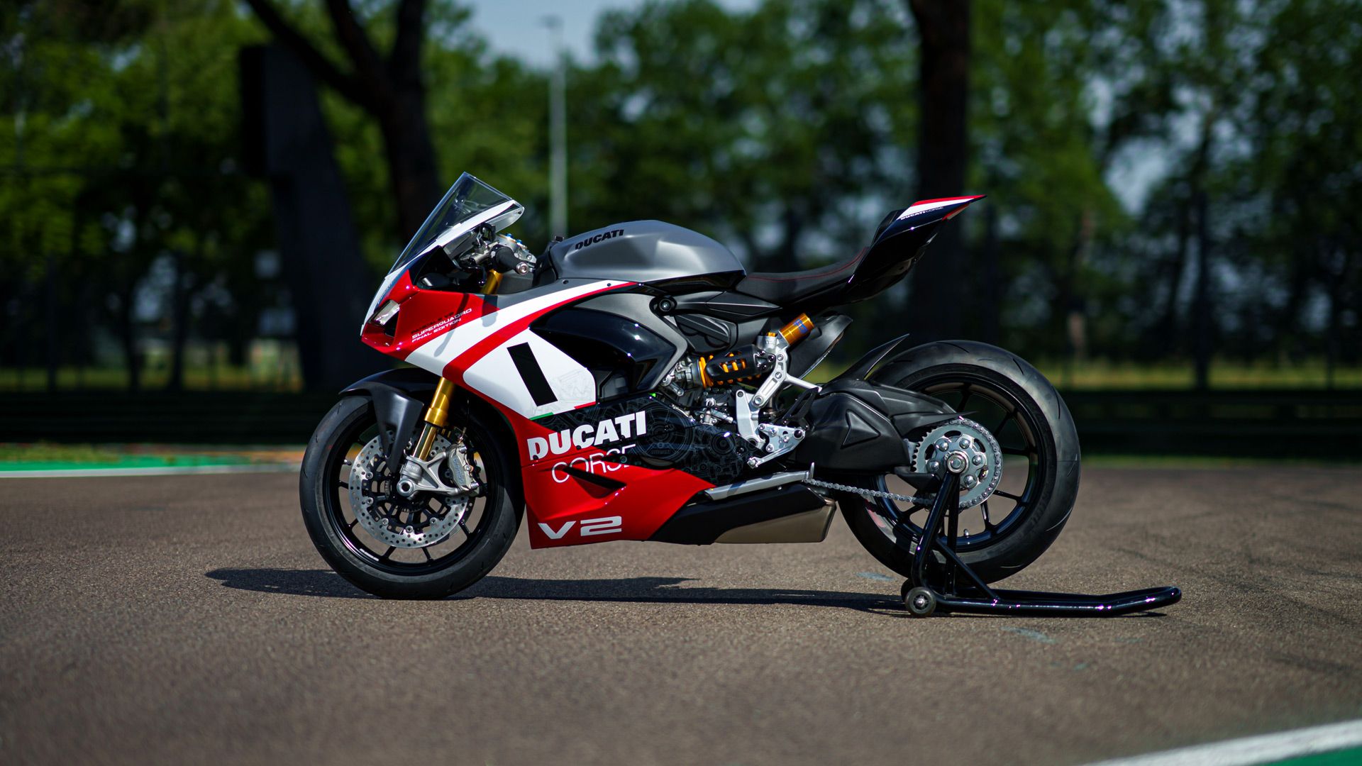 Ducati Panigale V2 Final Edition 2025 Estatica (4)