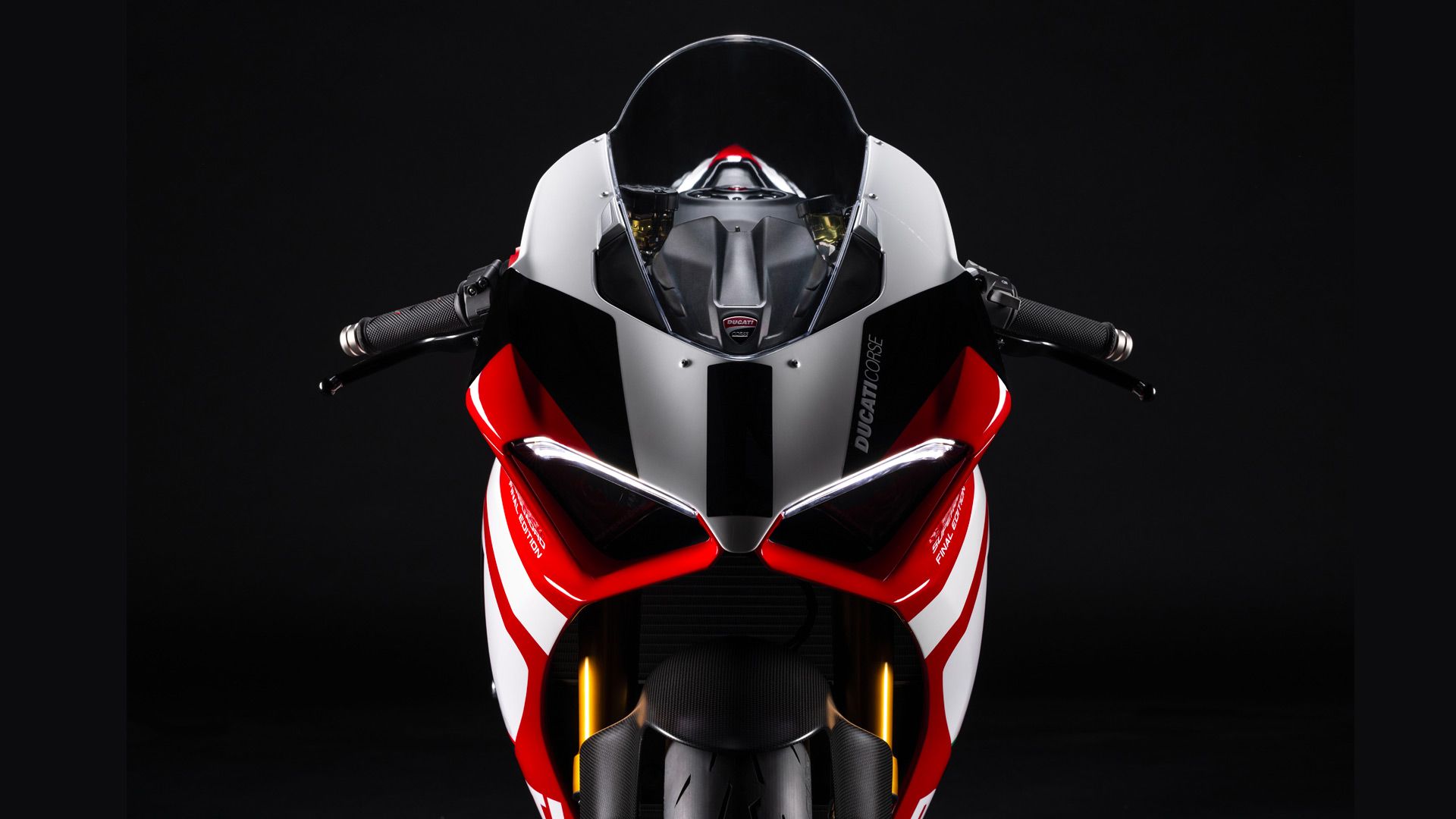 Ducati Panigale V2 Final Edition 2025 Estudio (1)