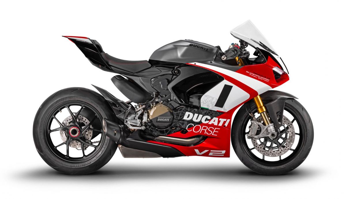 Ducati Panigale V2 Final Edition 2025 Estudio (2) Ducati Panigale V2 Final Edition 2025 Estudio (2)